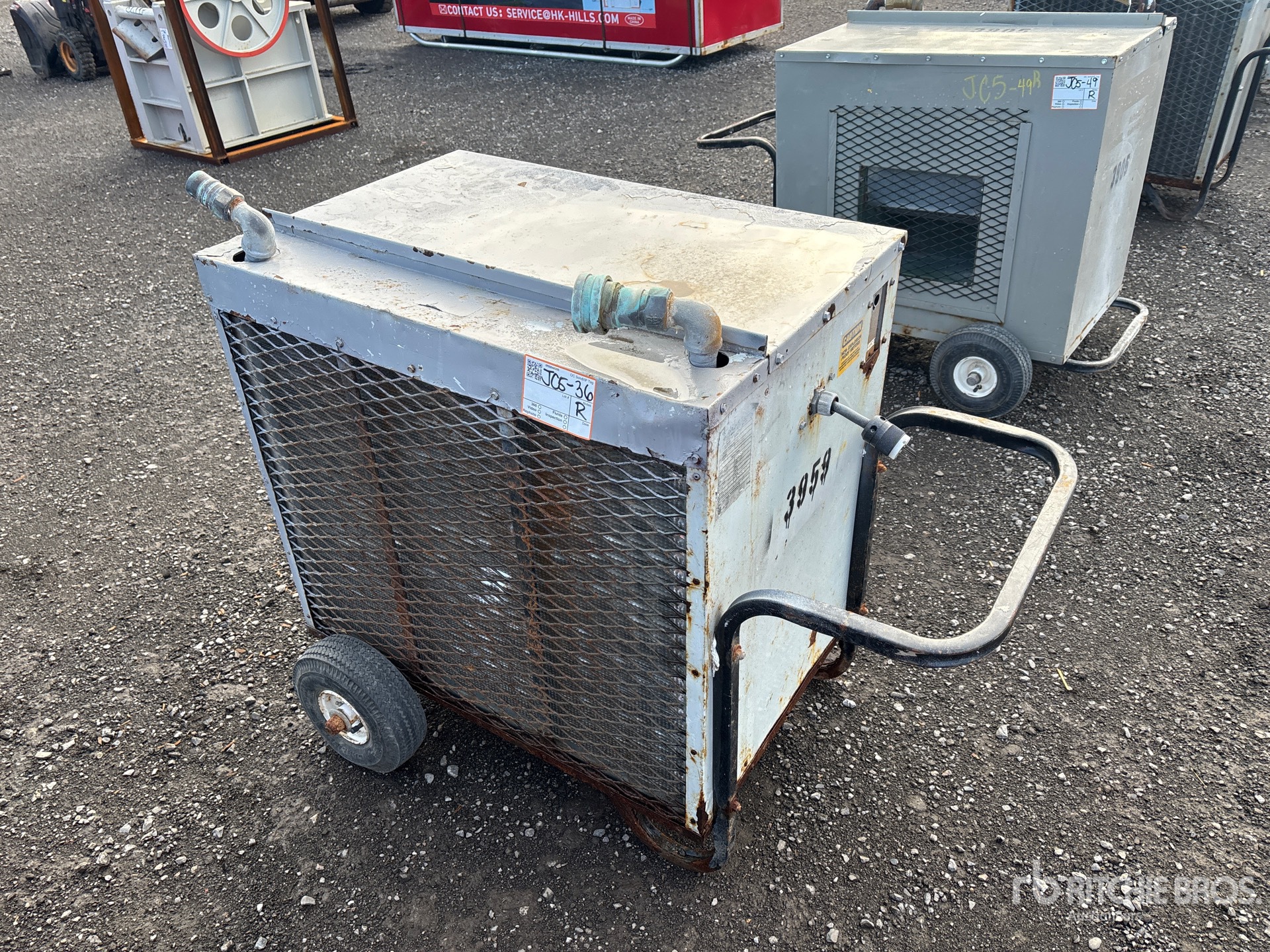 General Appearance with Picture, Left Rear Corner