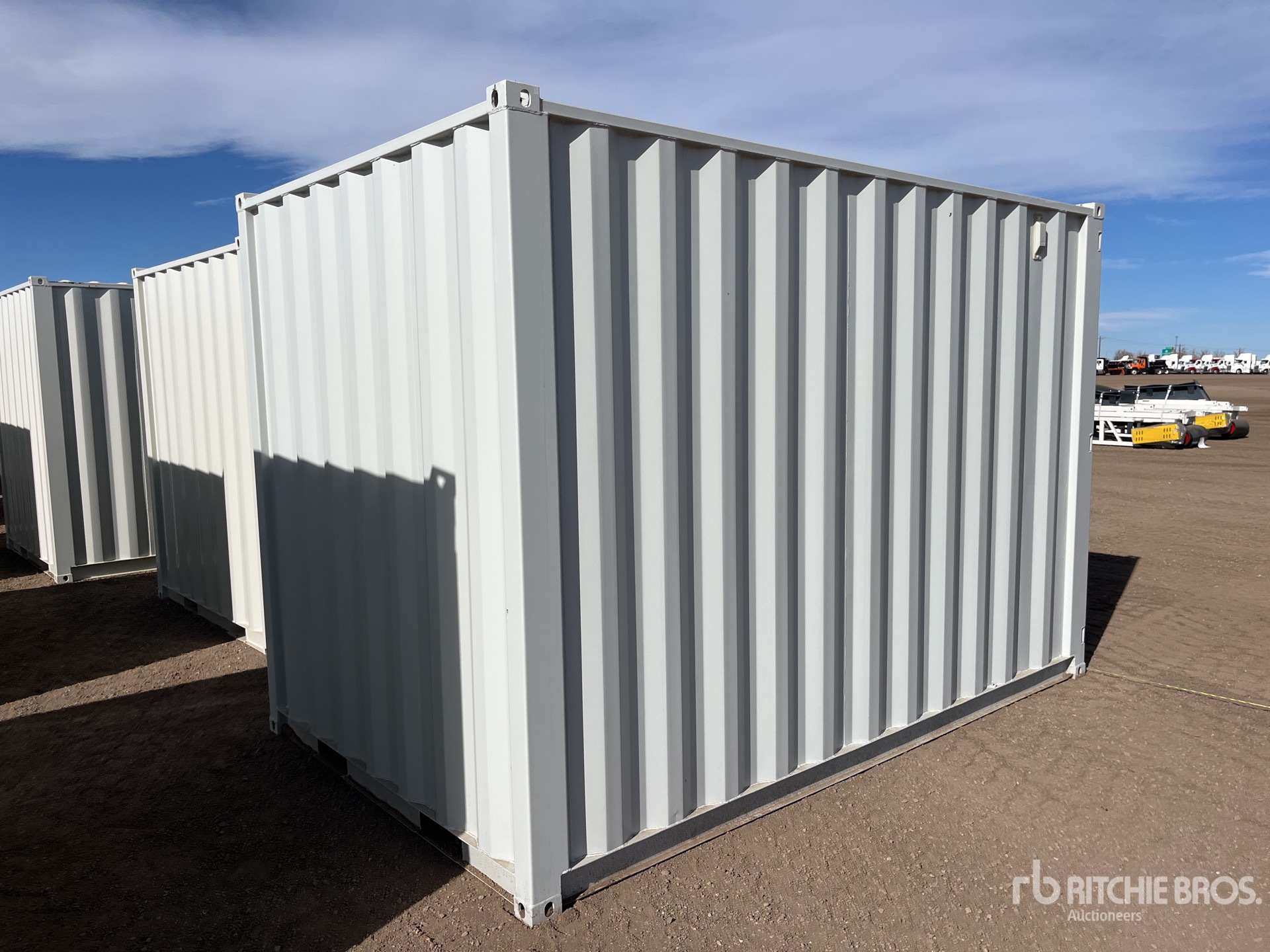 General Appearance with Bild, Ecke hinten rechts