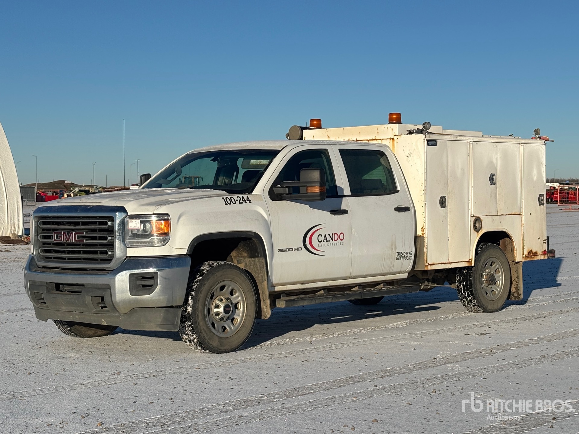 General Appearance with Picture, Left Front Corner