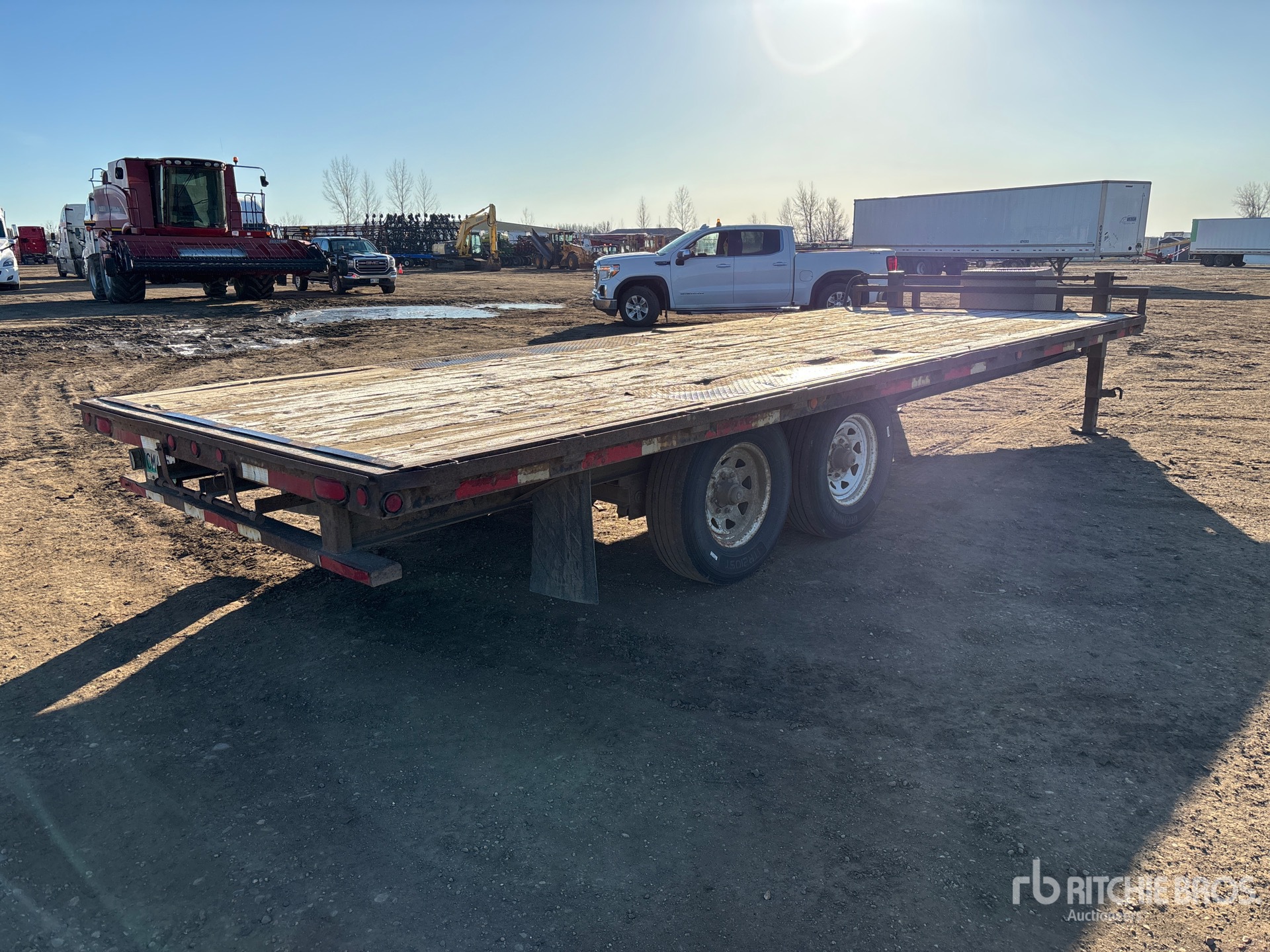 General Appearance with Bild, Ecke hinten rechts