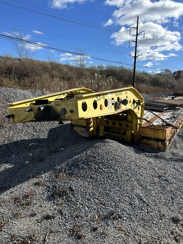 1997 Fontaine 503T1CNGB 50 ton Tri/A Removable Gooseneck Lowboy Trailer