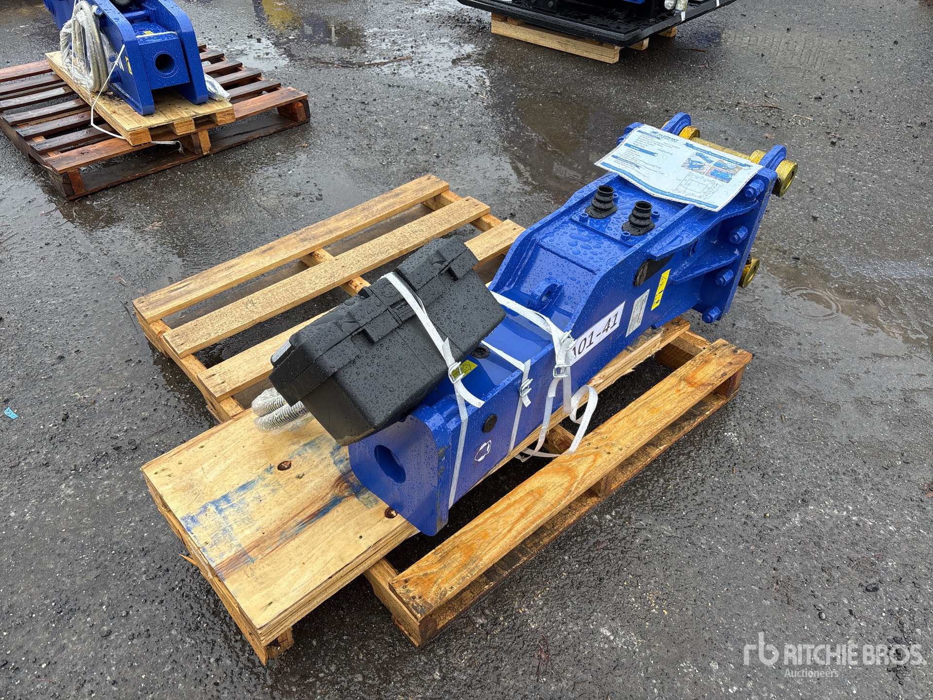 General Appearance with Bild, Ecke hinten links