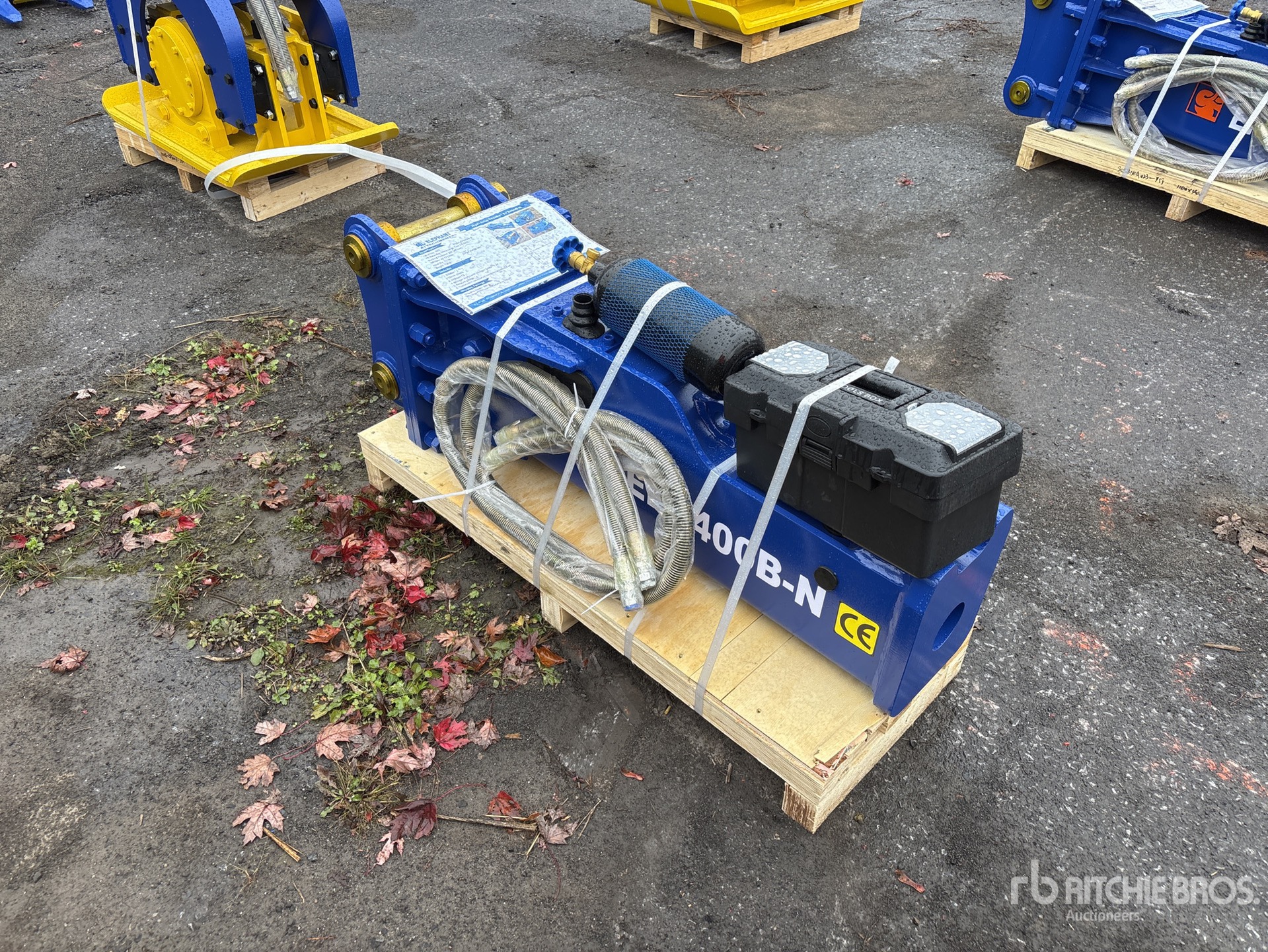 General Appearance with Bild, Ecke hinten rechts