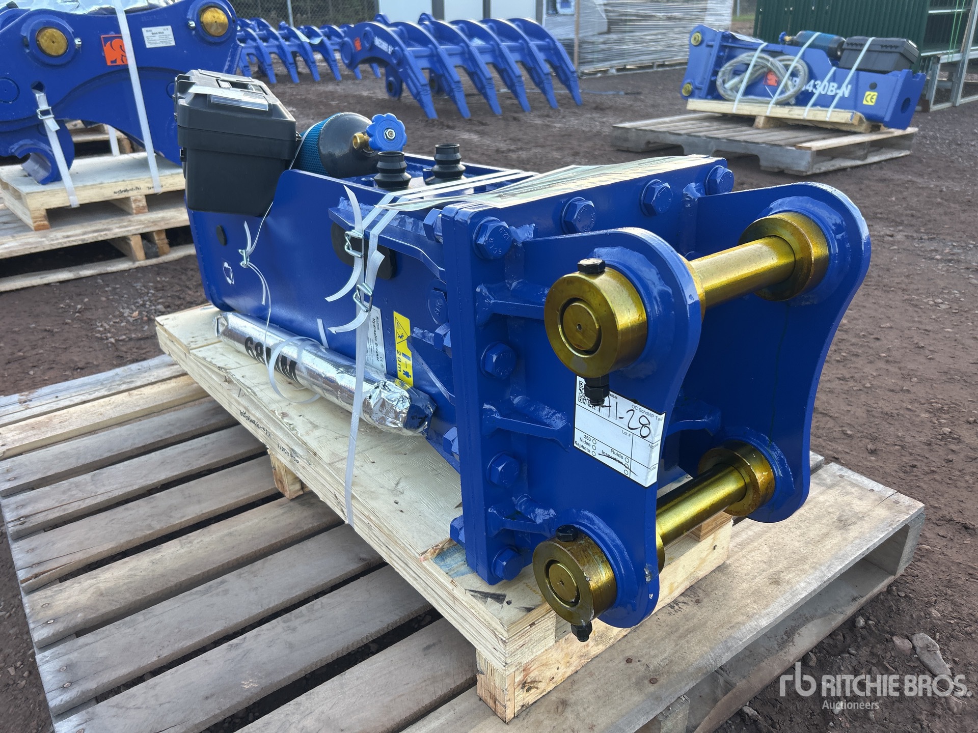 General Appearance with Picture, Left Rear Corner