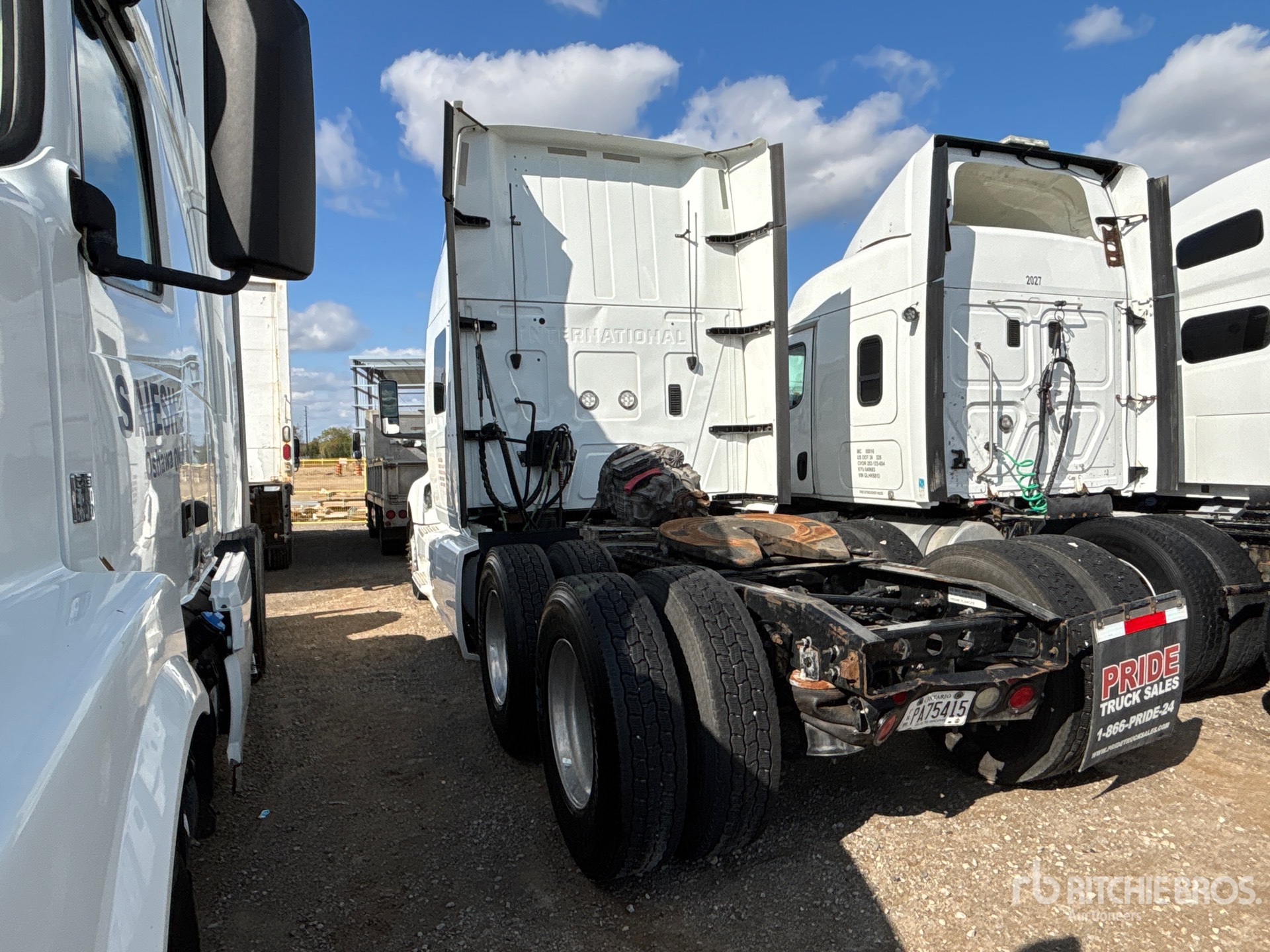 General Appearance with Bild, Ecke hinten links