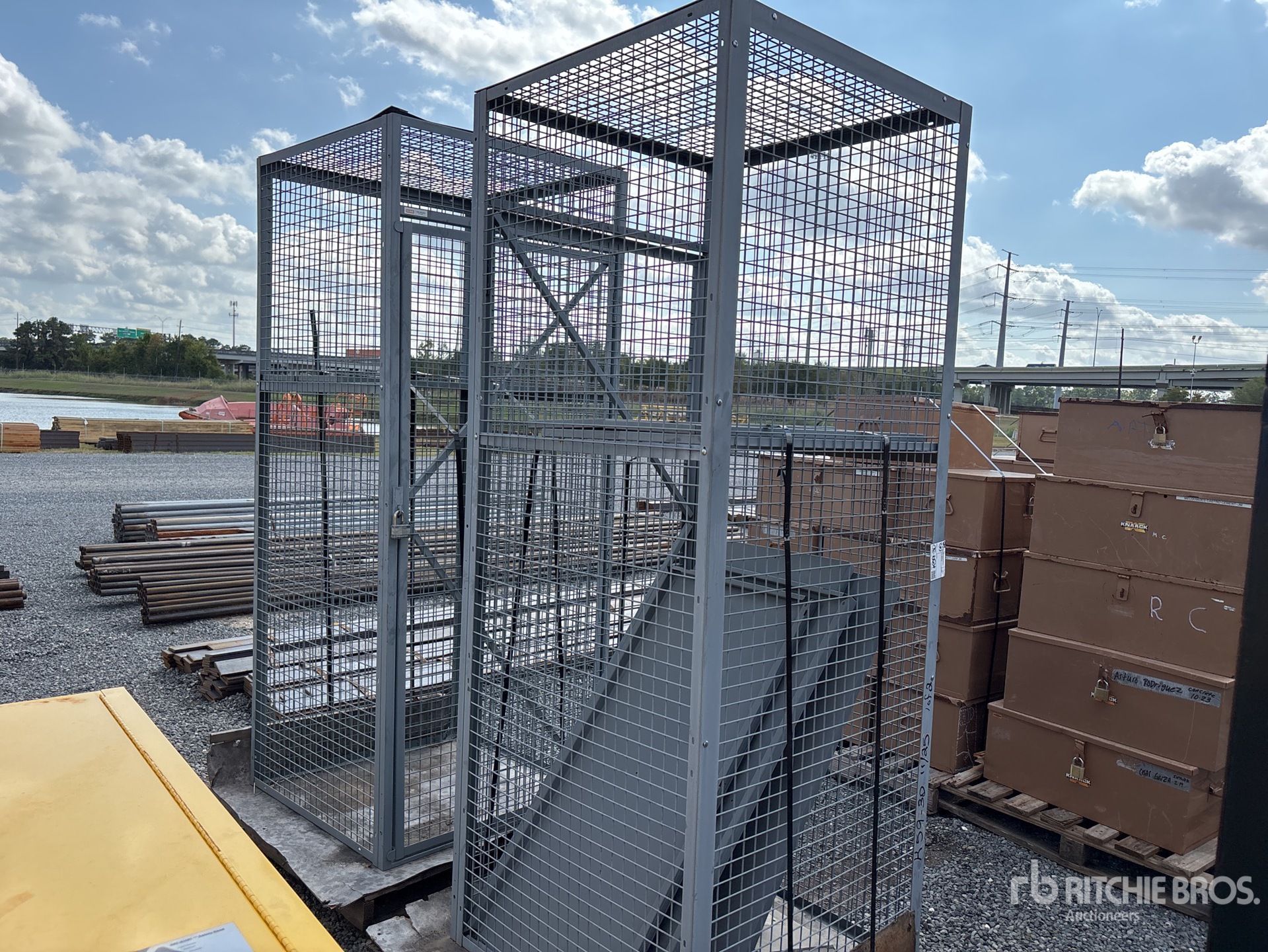 General Appearance with Foto, angolo anteriore destro