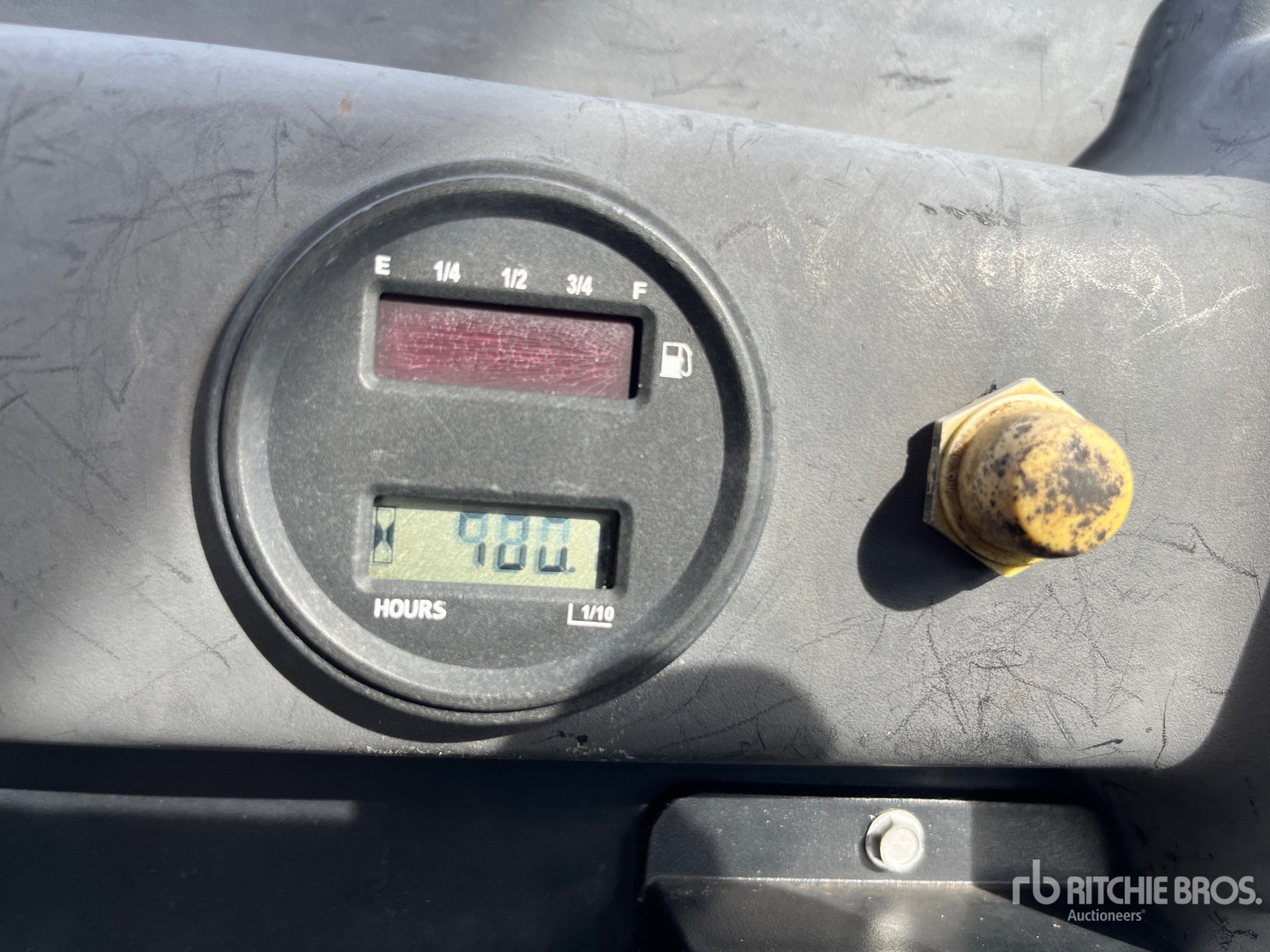 General Appearance with Hour Meter / Odometer
