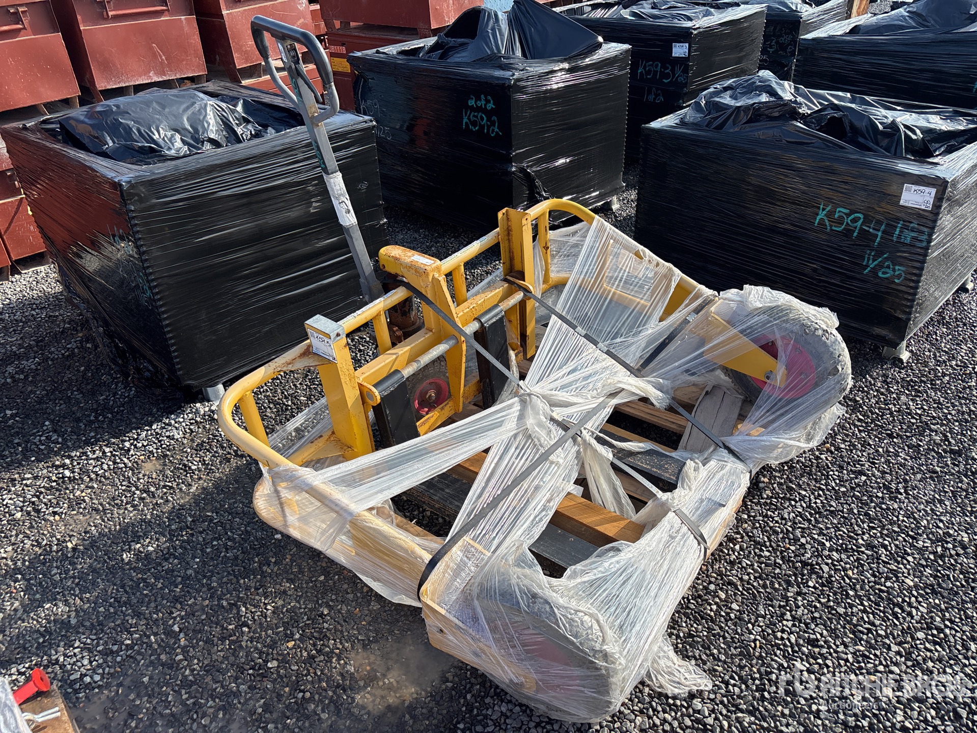 General Appearance with Bild, Ecke vorne links