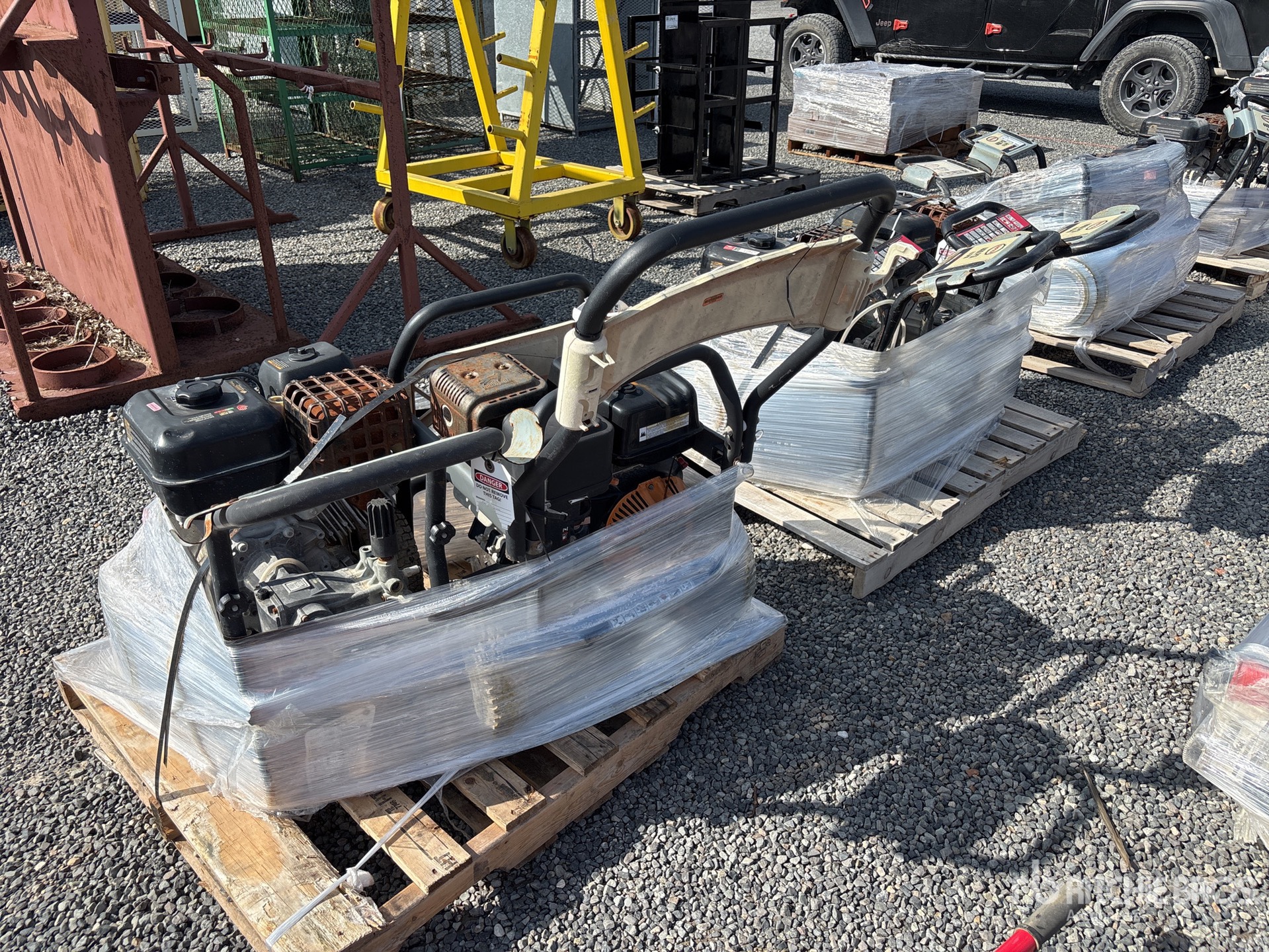 General Appearance with Bild, Ecke hinten rechts