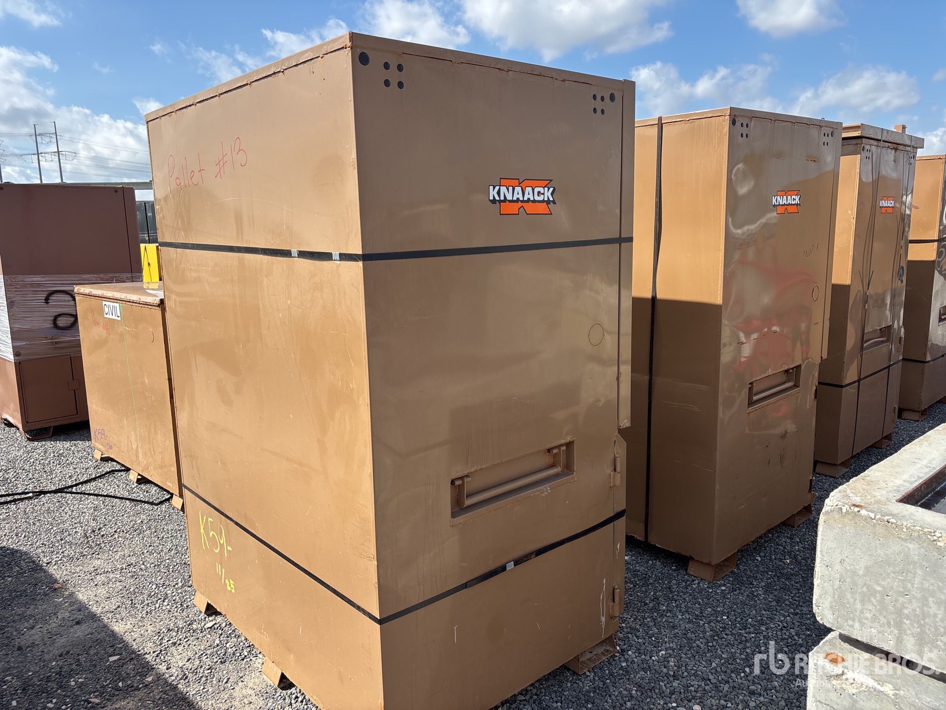 General Appearance with Imagen: esquina trasera derecha