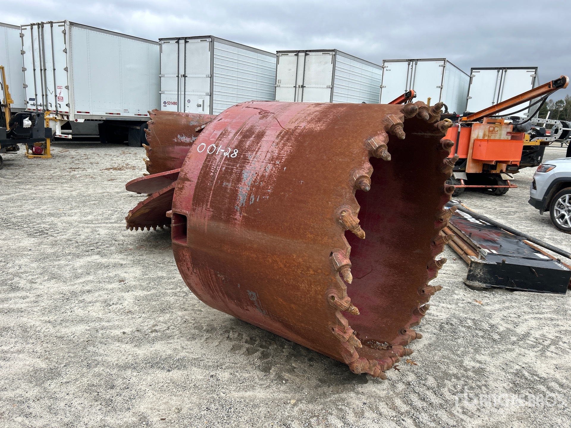 General Appearance with Picture, Left Rear Corner