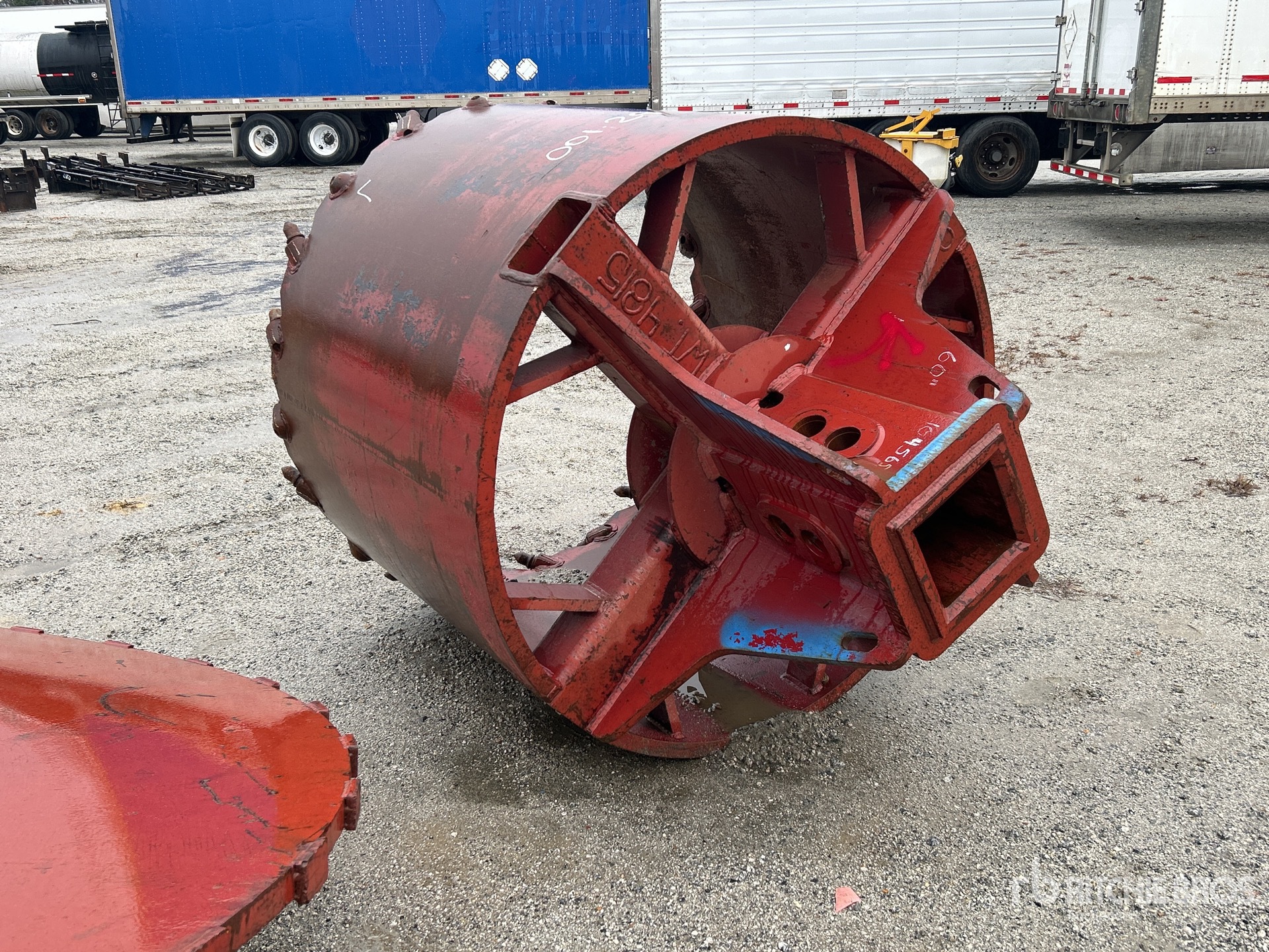 General Appearance with Bild, Ecke hinten links