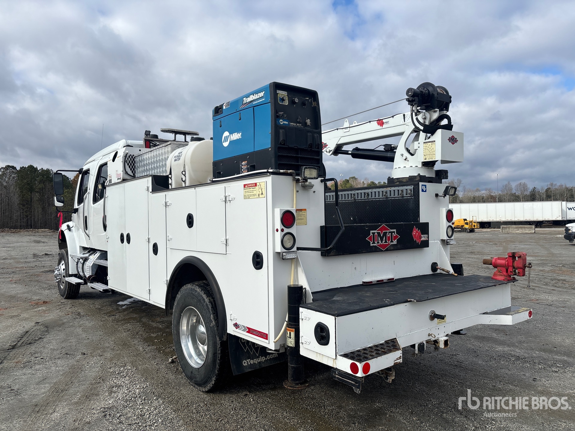 General Appearance with Imagen: esquina trasera izquierda