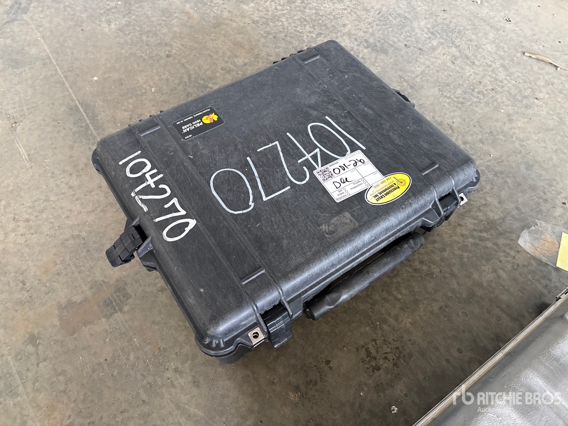 General Appearance with Picture, Left Front Corner