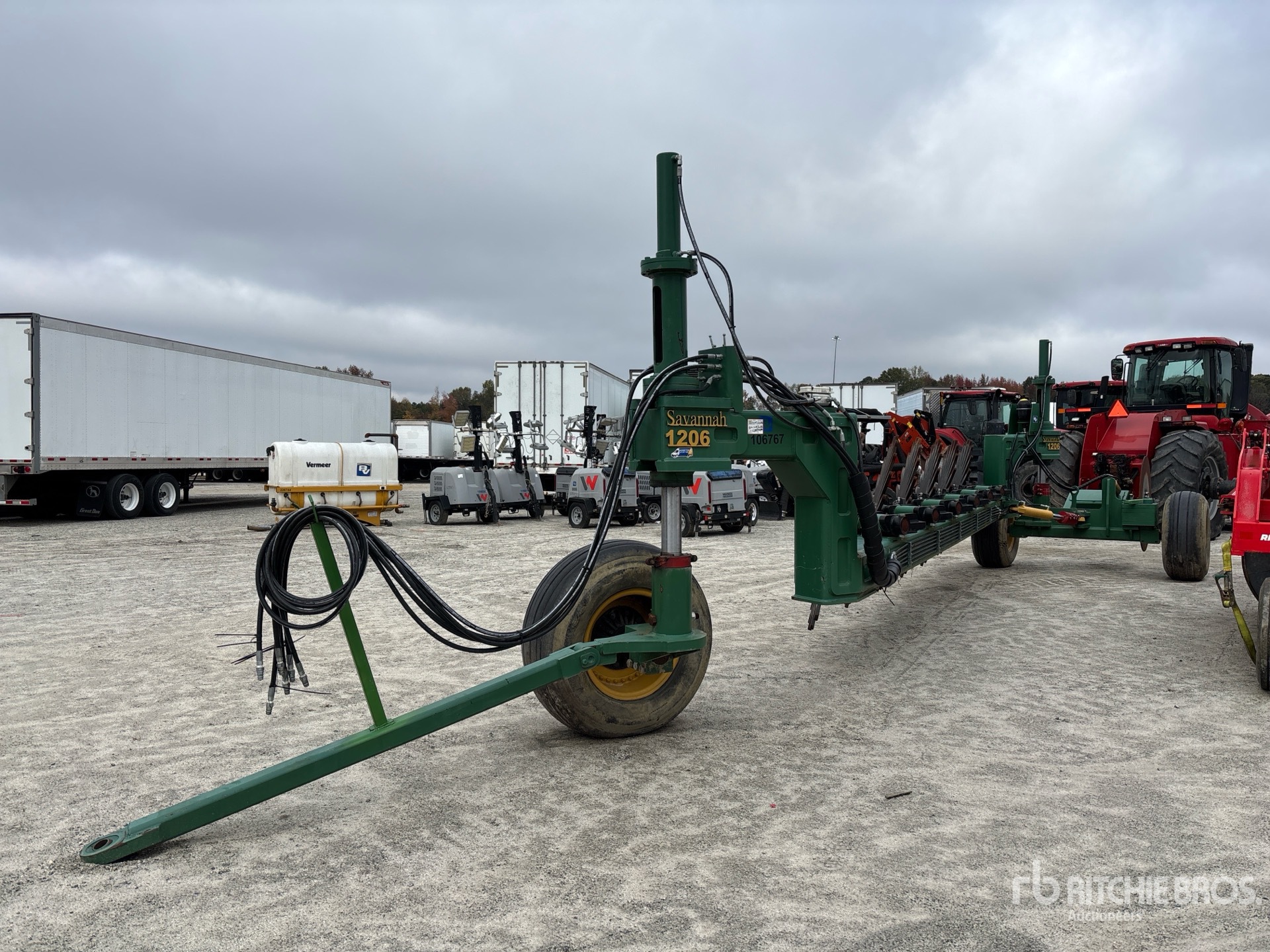 General Appearance with Bild, Ecke vorne links