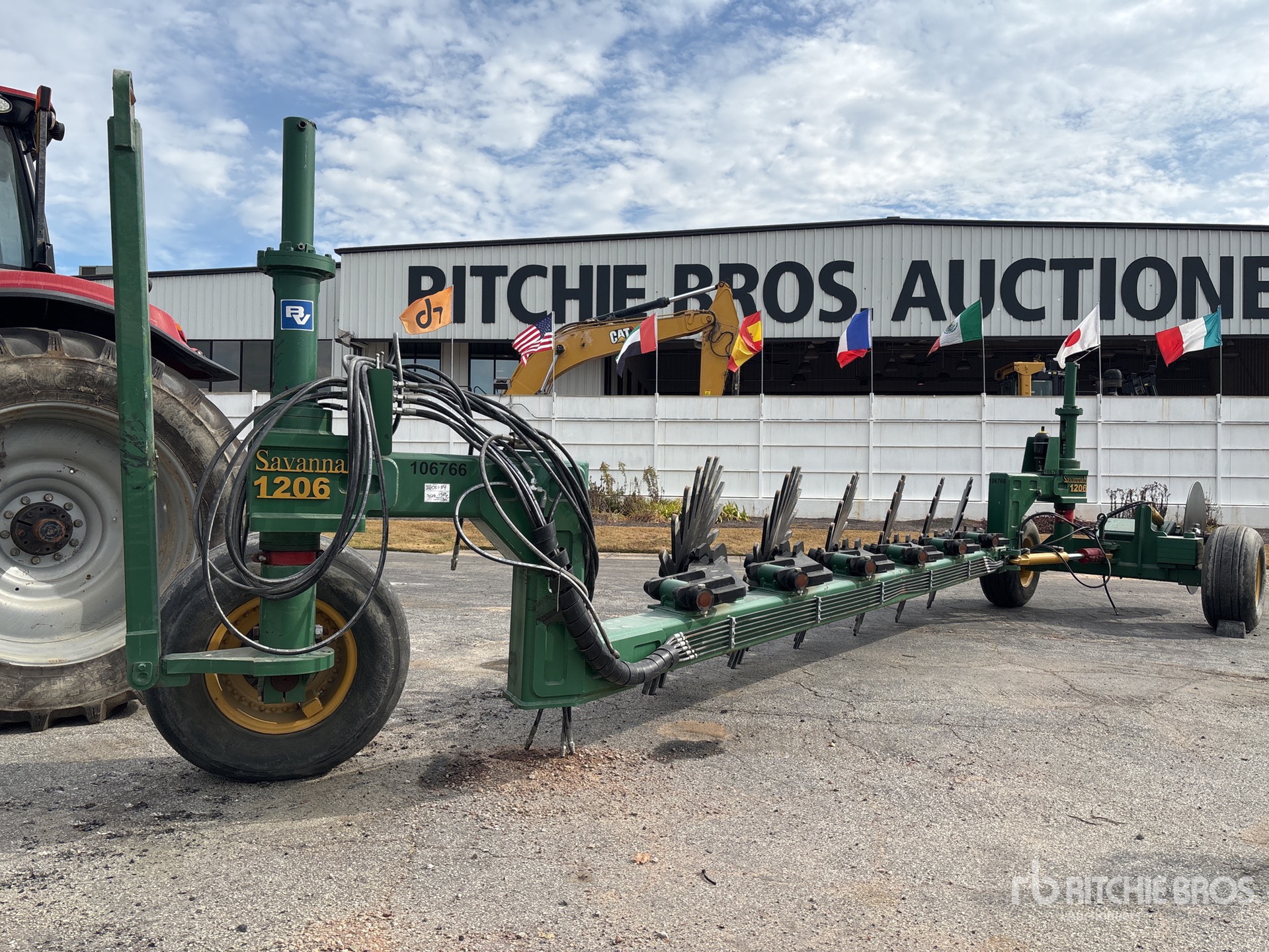 General Appearance with Picture, Left Front Corner