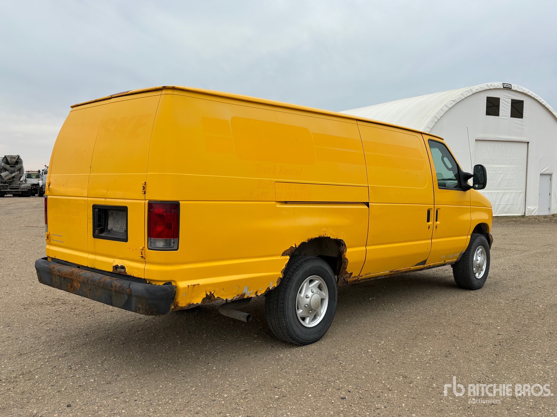 General Appearance with Picture, Right Rear Corner