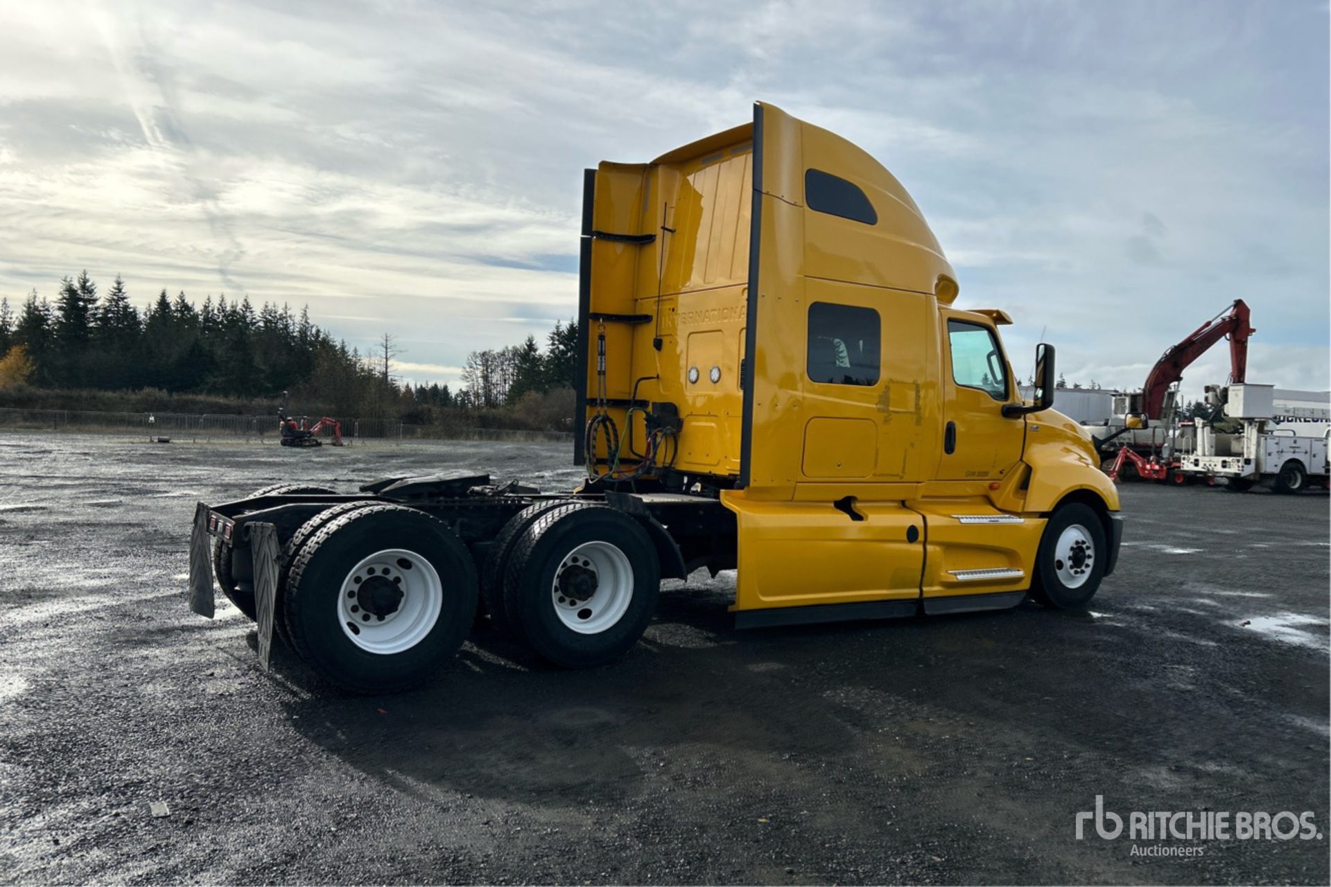 General Appearance with Imagen: esquina trasera derecha