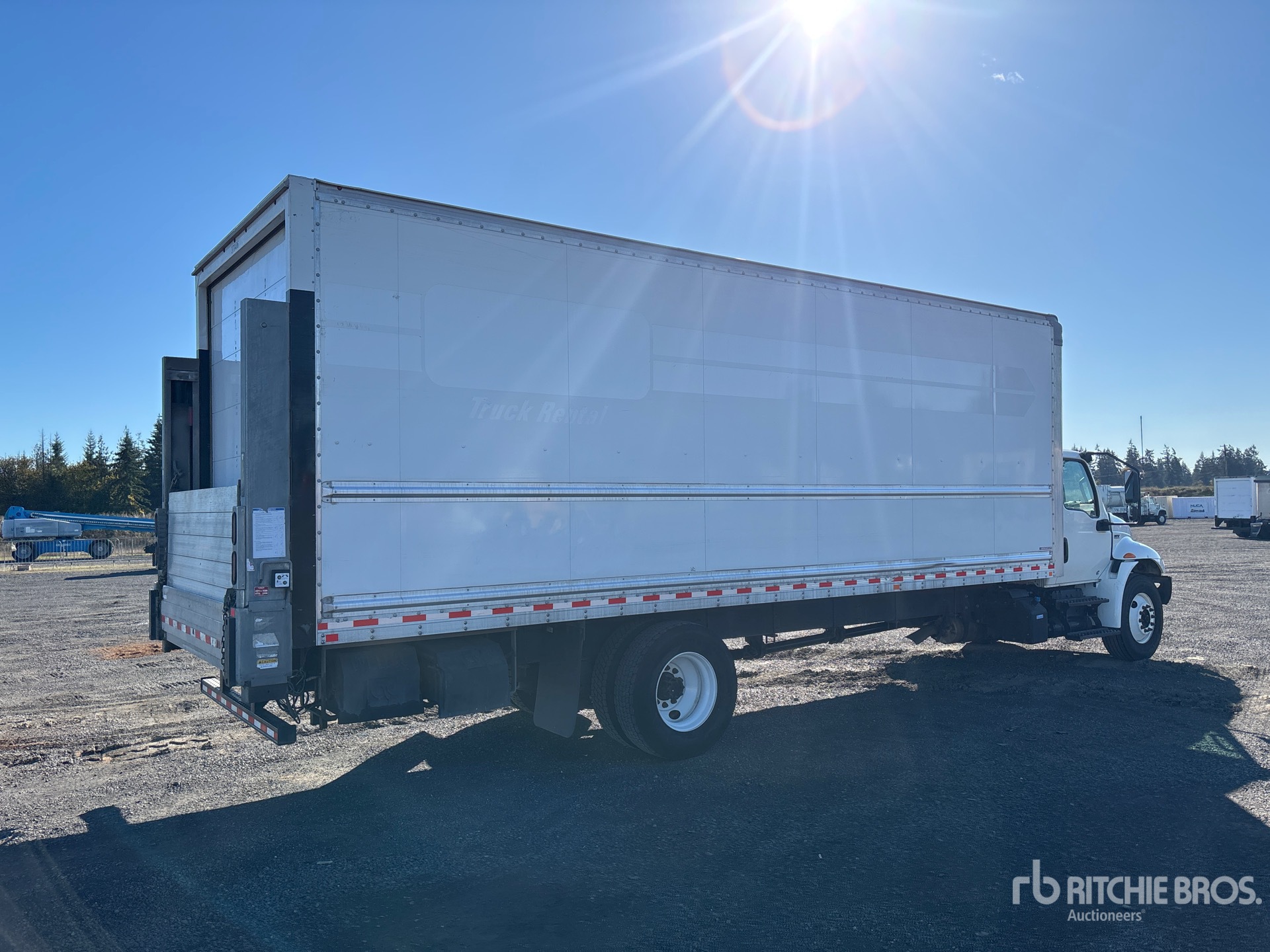 General Appearance with Picture, Right Rear Corner
