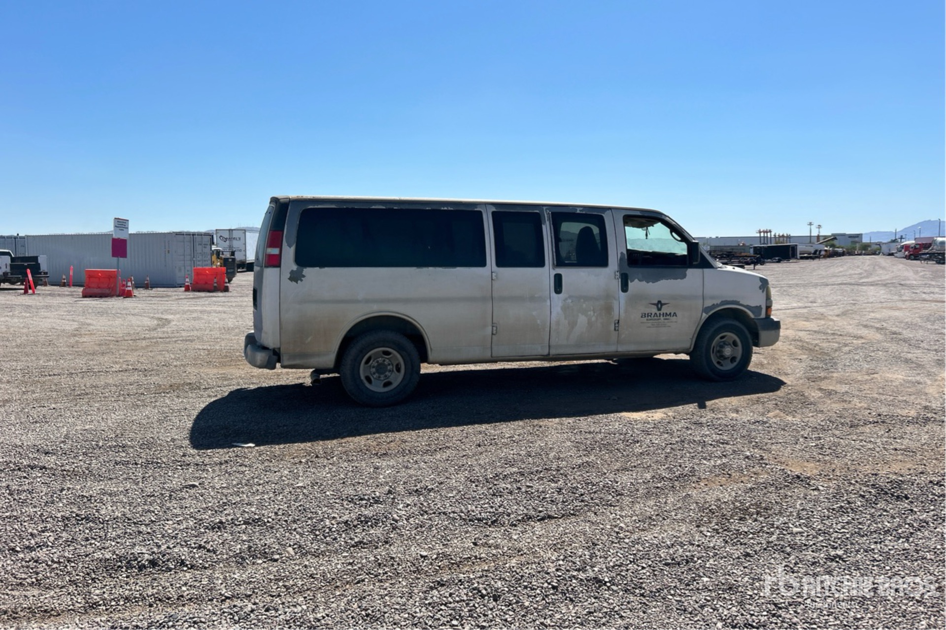 General Appearance with Picture, Right Rear Corner