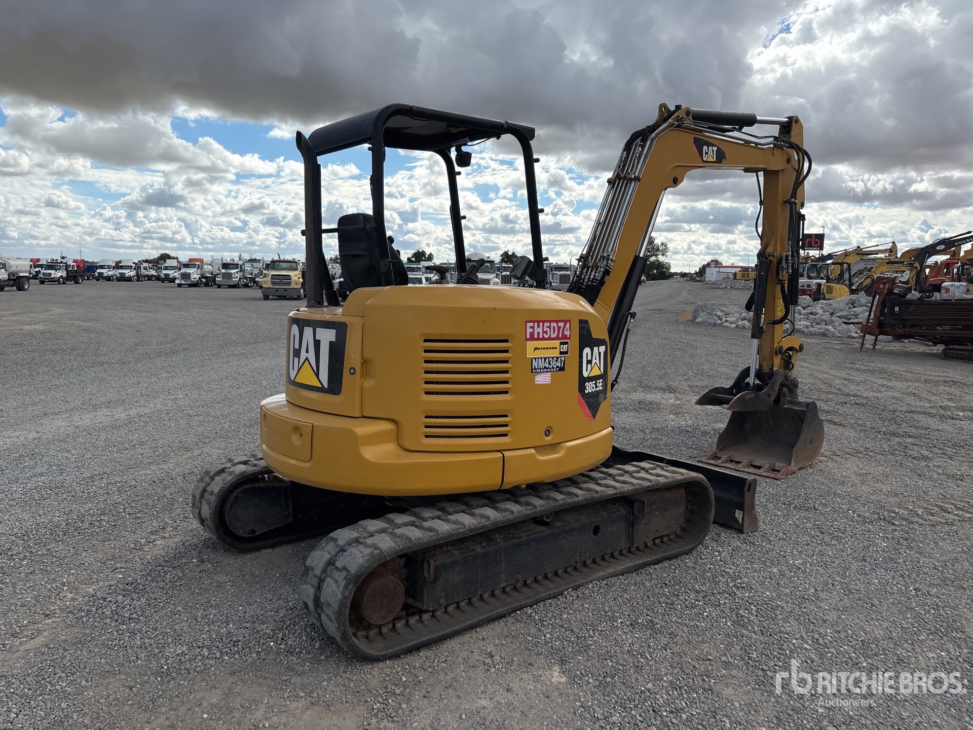 General Appearance with Picture, Right Rear Corner