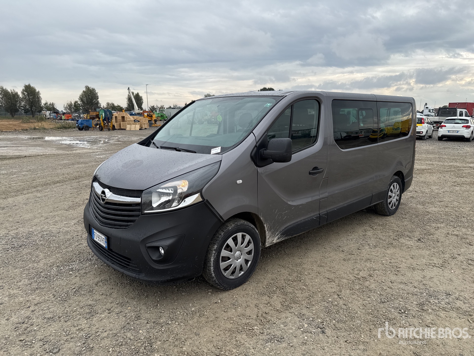 General Appearance with Picture, Left Front Corner