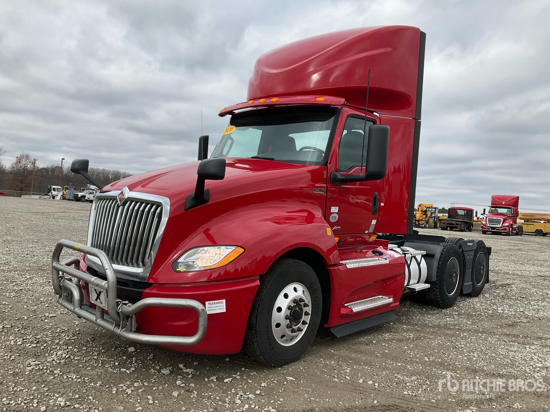 Aspect général with Image, coin avant gauche