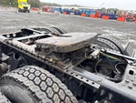 4 Underbody - Truck with 