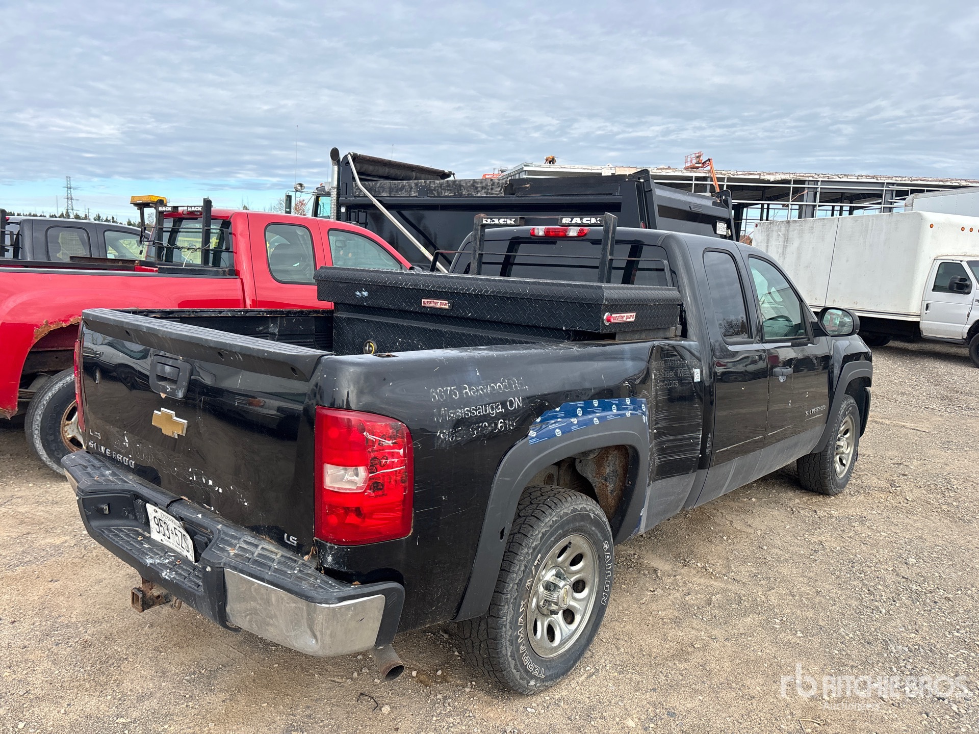 General Appearance with Picture, Right Rear Corner