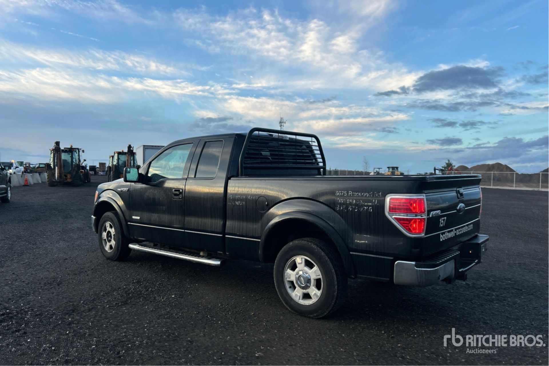 General Appearance with Picture, Left Rear Corner