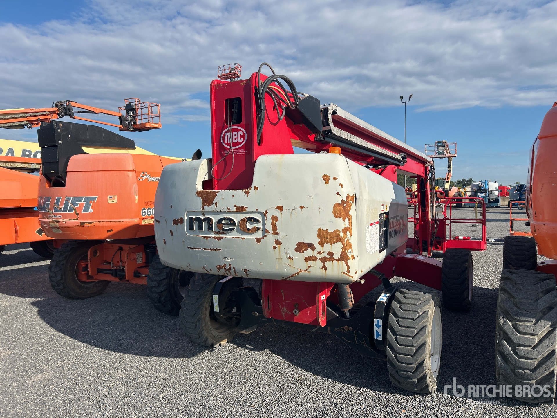 ELEVADOR ARTICULADO 2021 MEC 4WD 60J