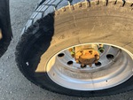 4 Underbody - Truck with 