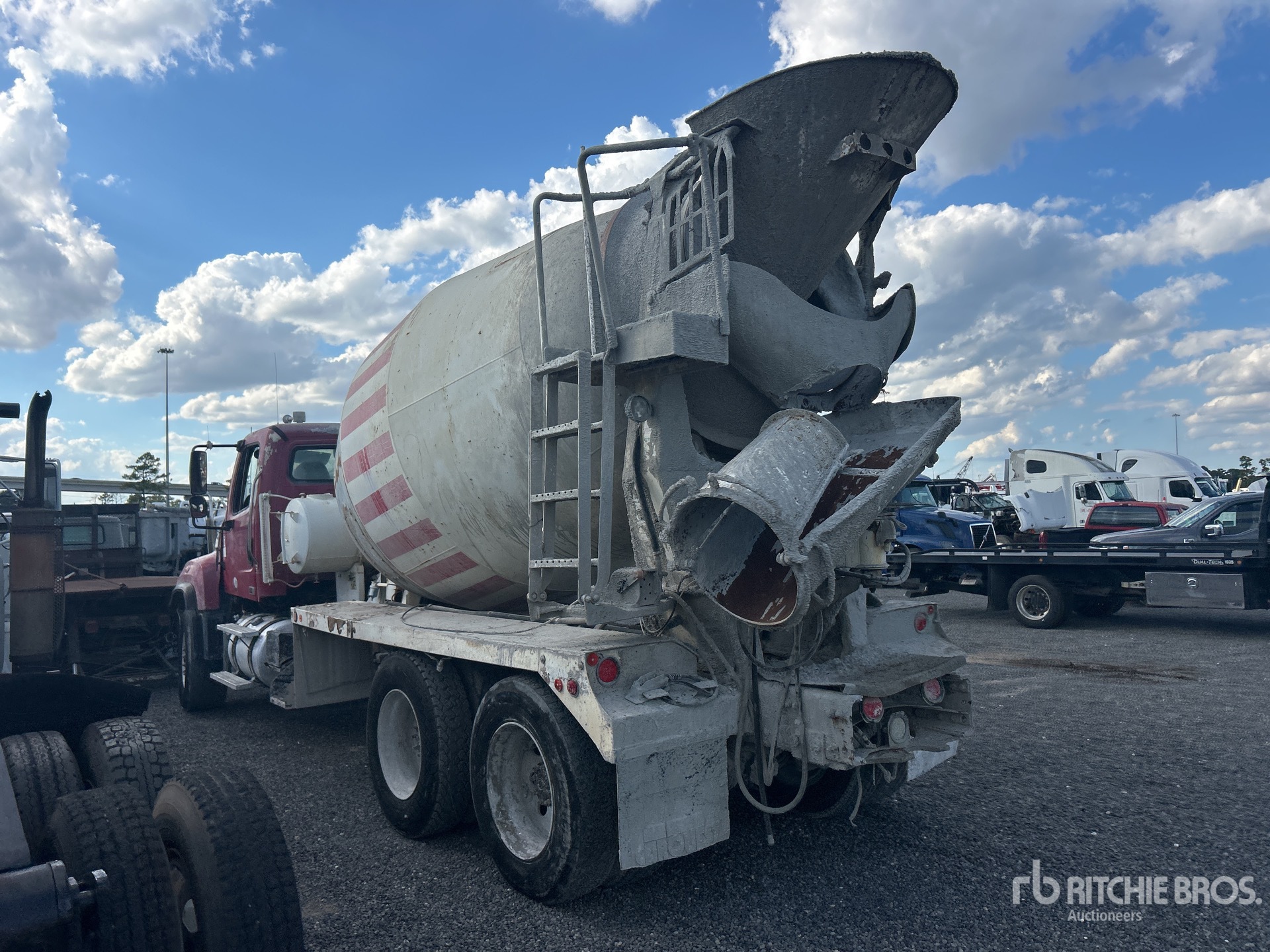 CAMIóN REVOLVEDOR 2014 FREIGHTLINER MCNEILUS 10.5 CYD