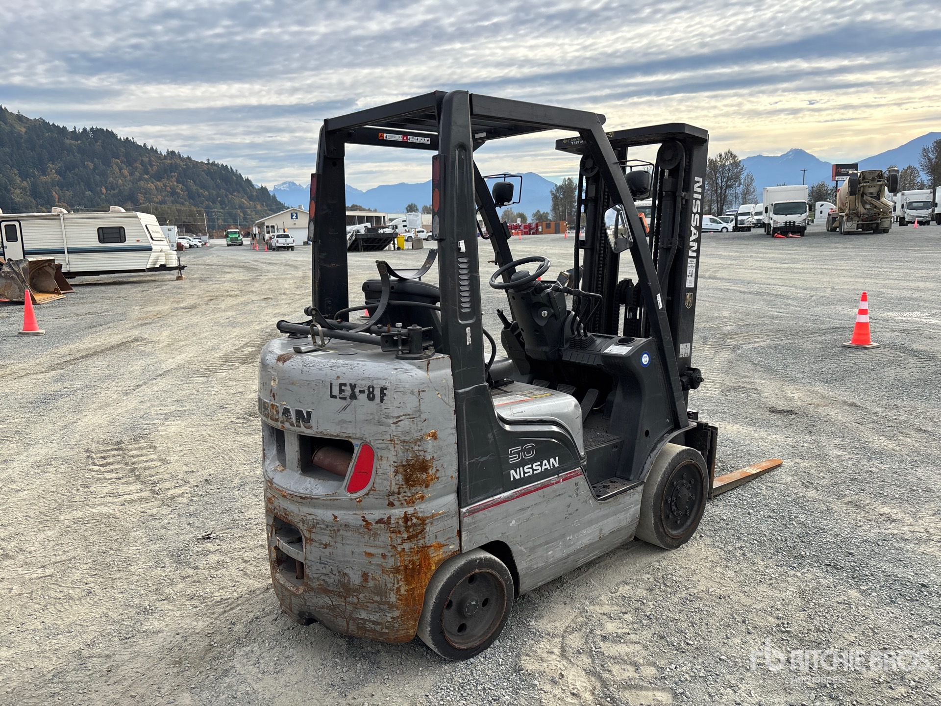 General Appearance with Picture, Right Rear Corner