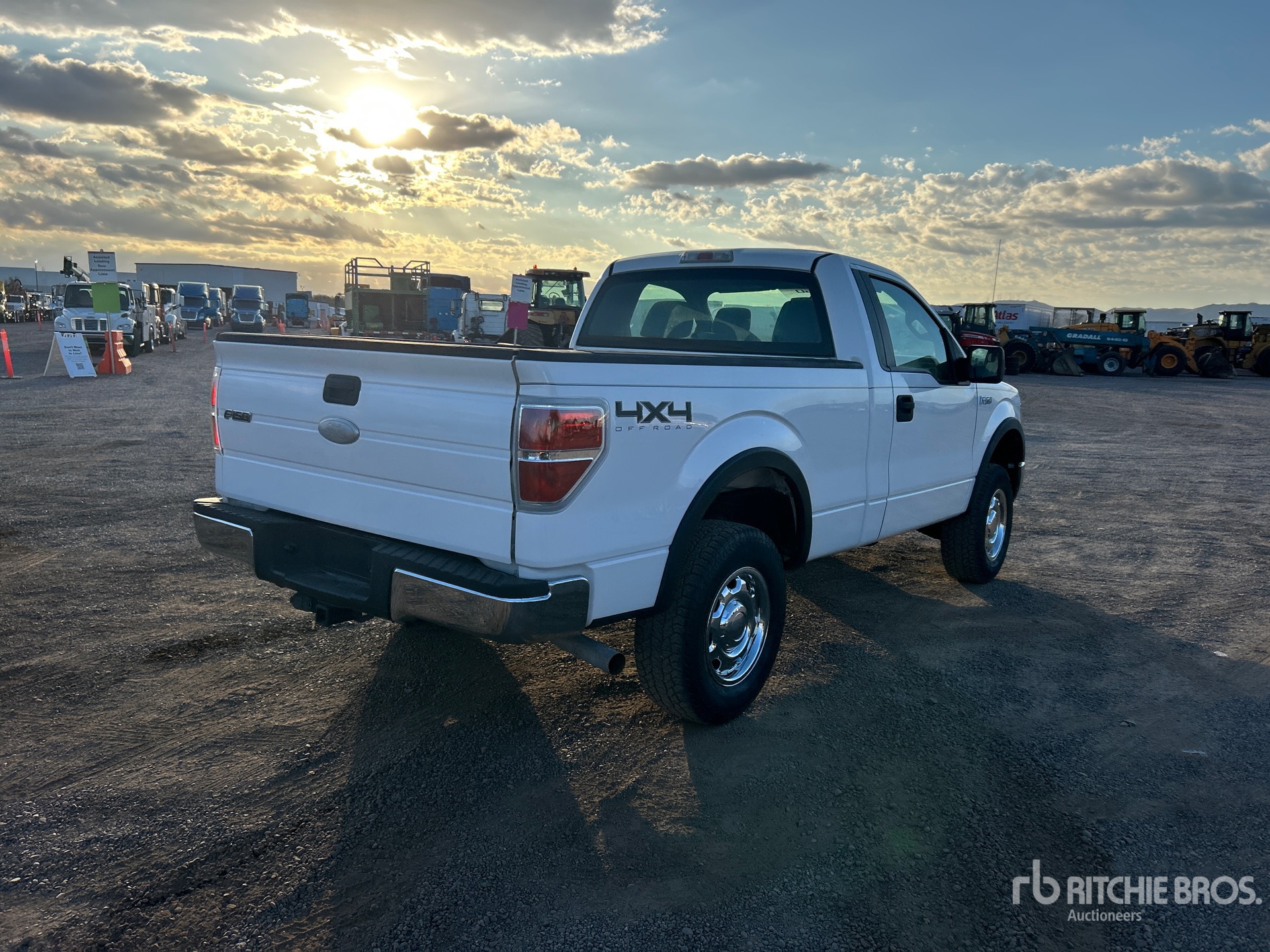 General Appearance with Picture, Right Rear Corner