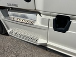 4 Underbody - Truck with 