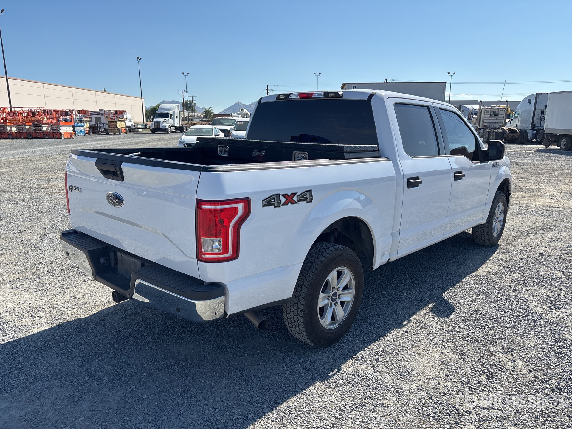 General Appearance with Picture, Right Rear Corner