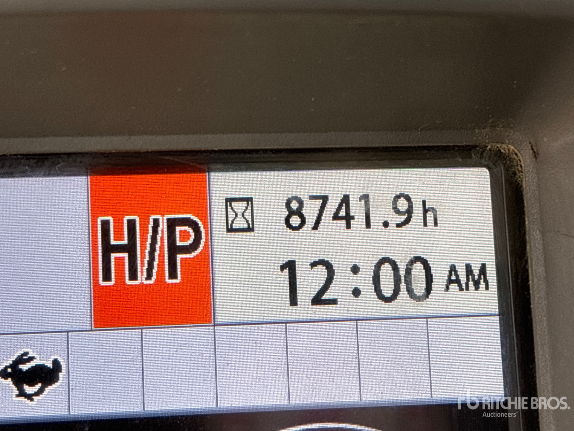 General Appearance with Hour Meter / Odometer