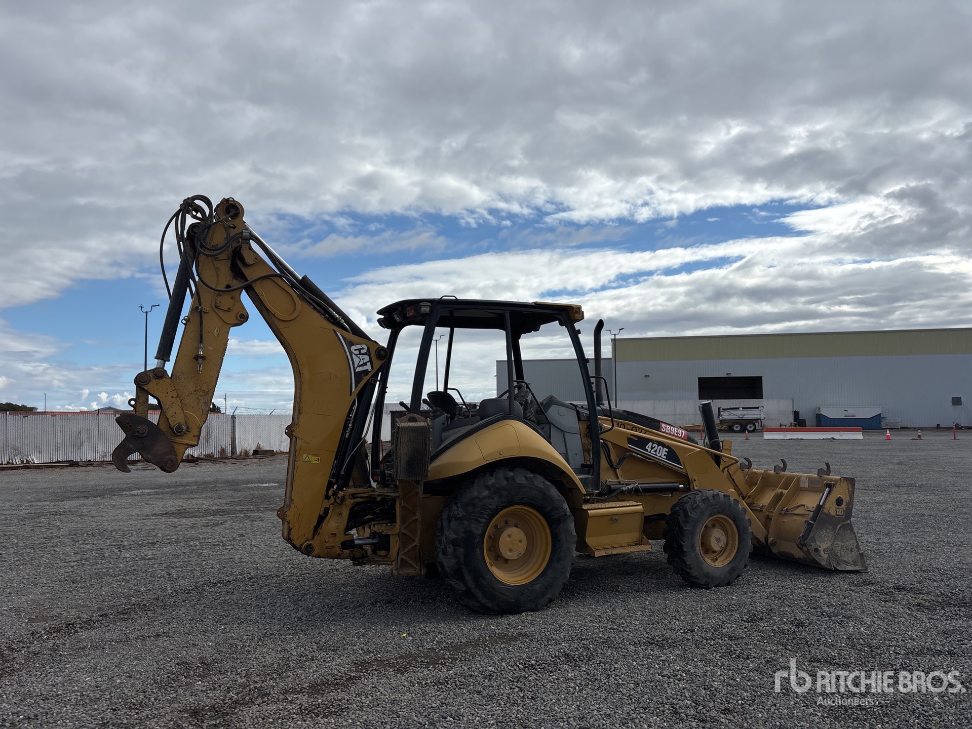 General Appearance with Picture, Right Rear Corner