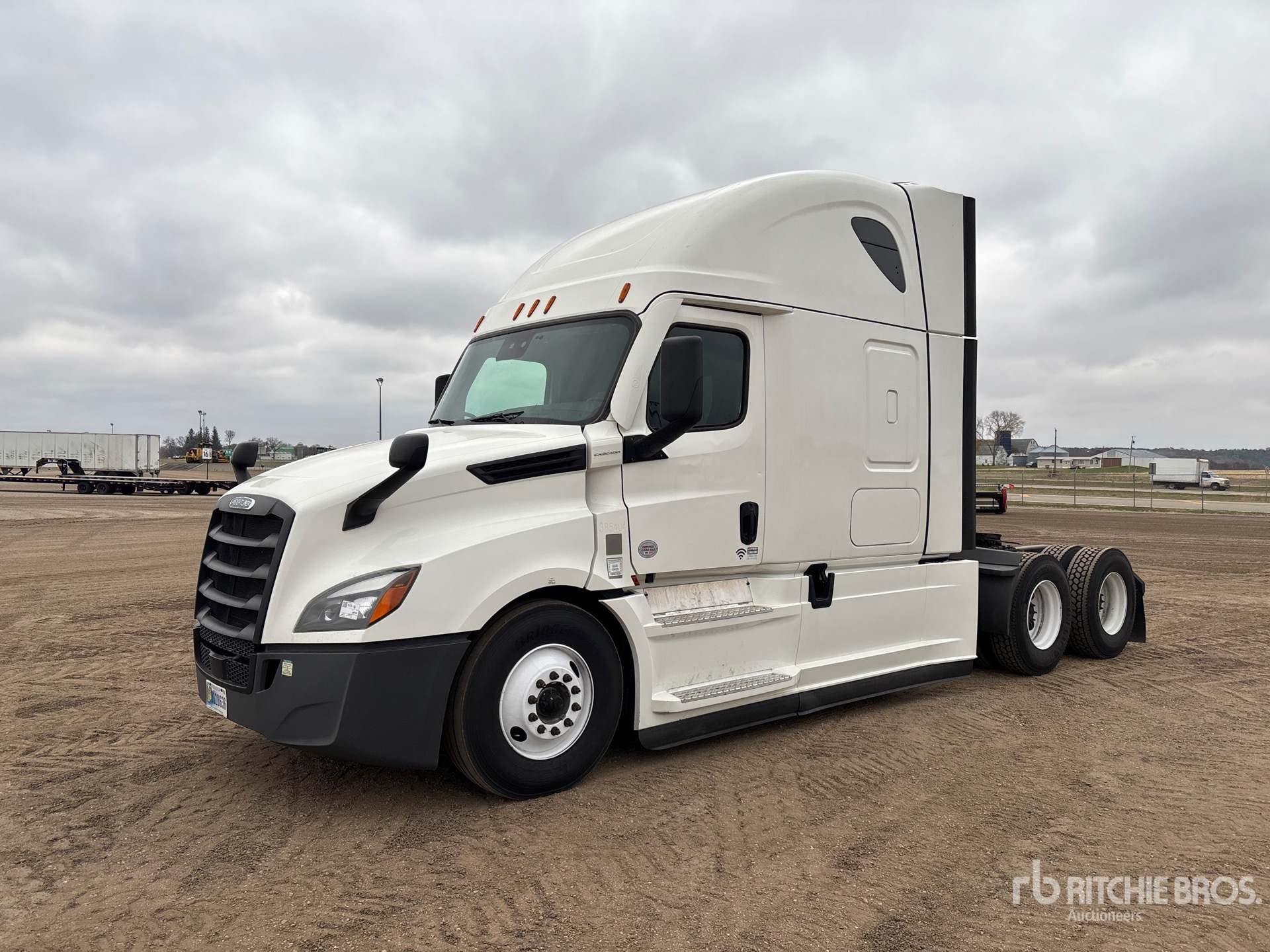 General Appearance with Picture, Left Front Corner