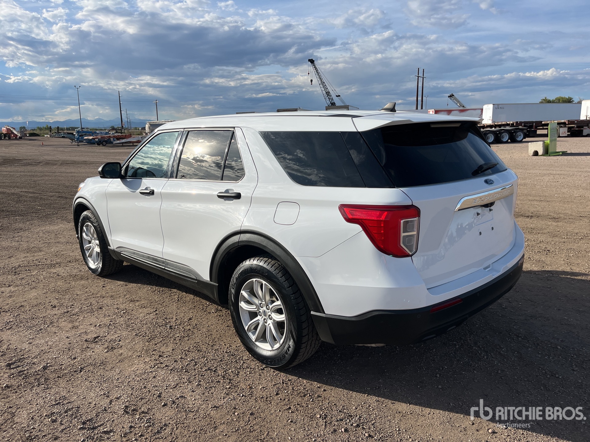 General Appearance with Picture, Left Rear Corner