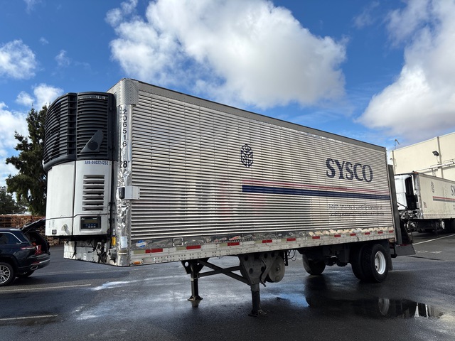 2004 Utility 28 ft x 102 in S/A Refrigerated Trailer