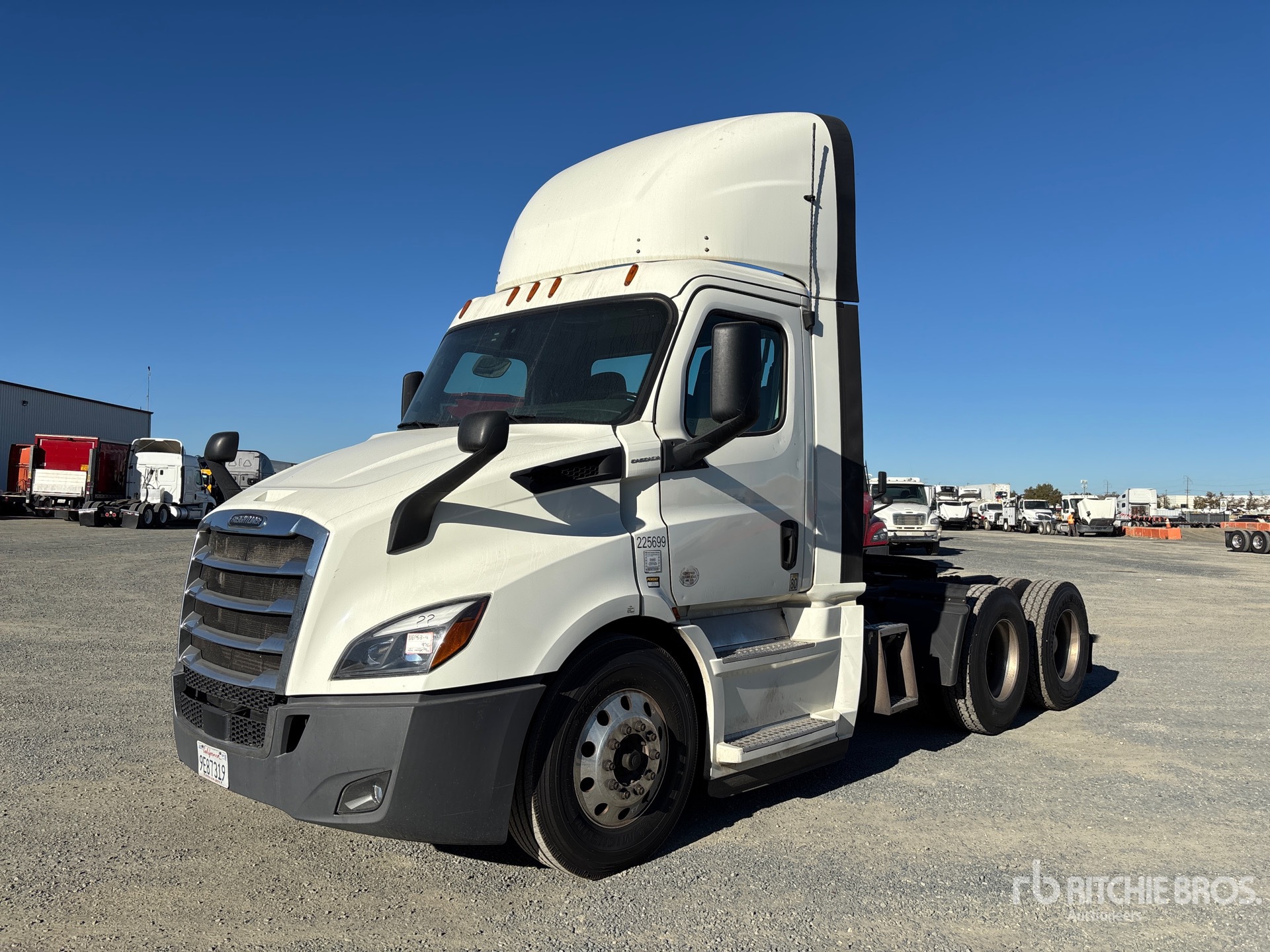 General Appearance with Imagen: esquina delantera izquierda