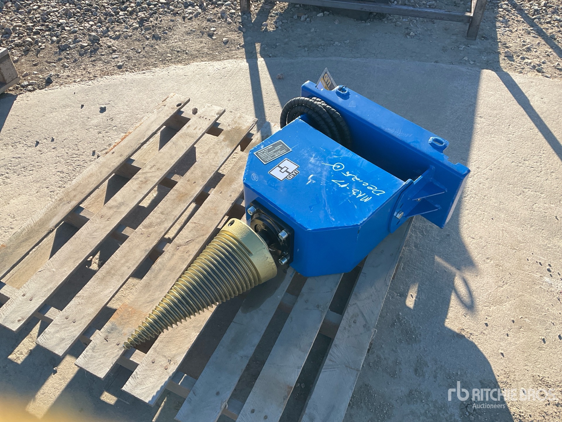 General Appearance with Image, coin avant gauche