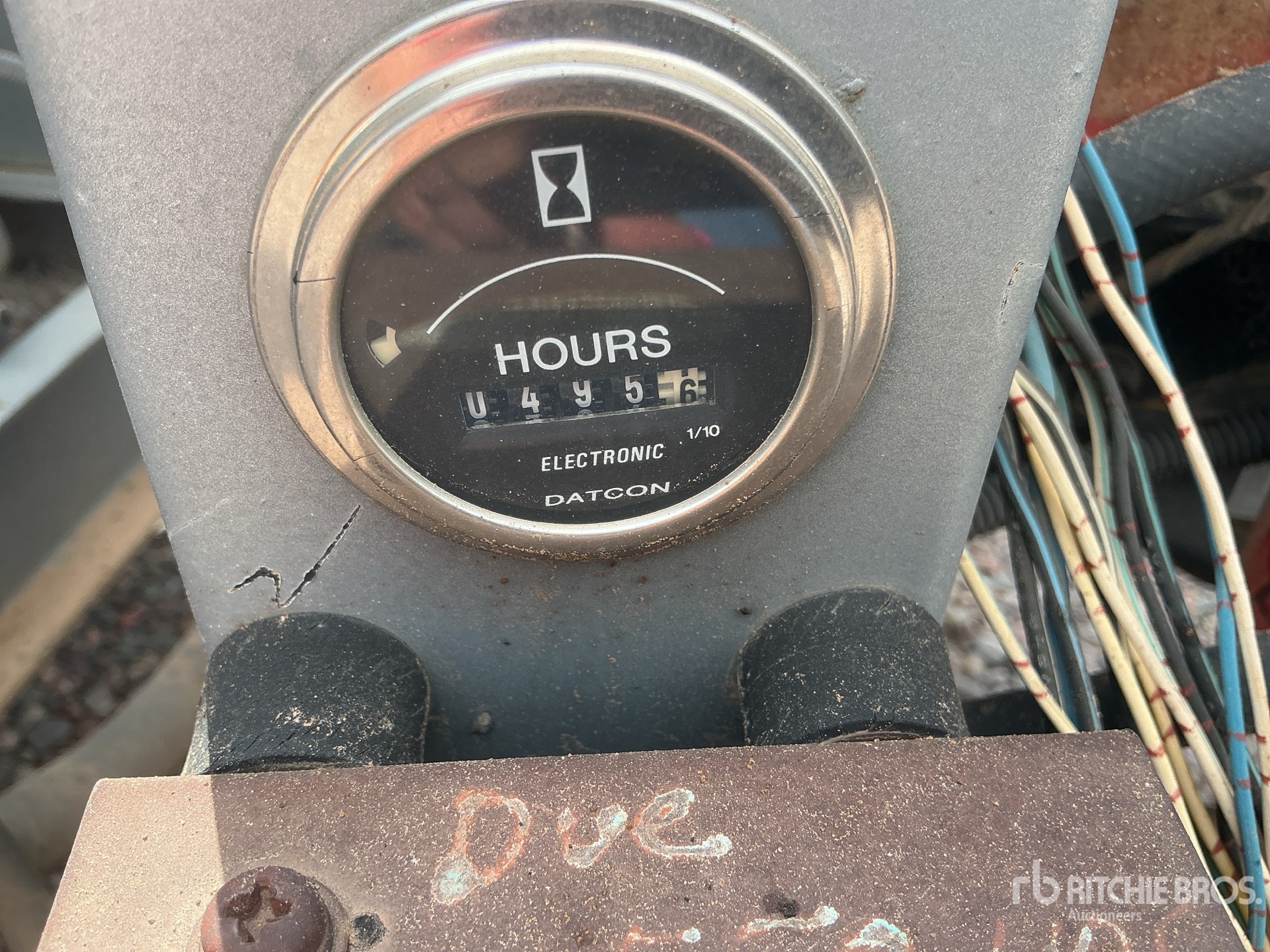 General Appearance with Hour Meter / Odometer