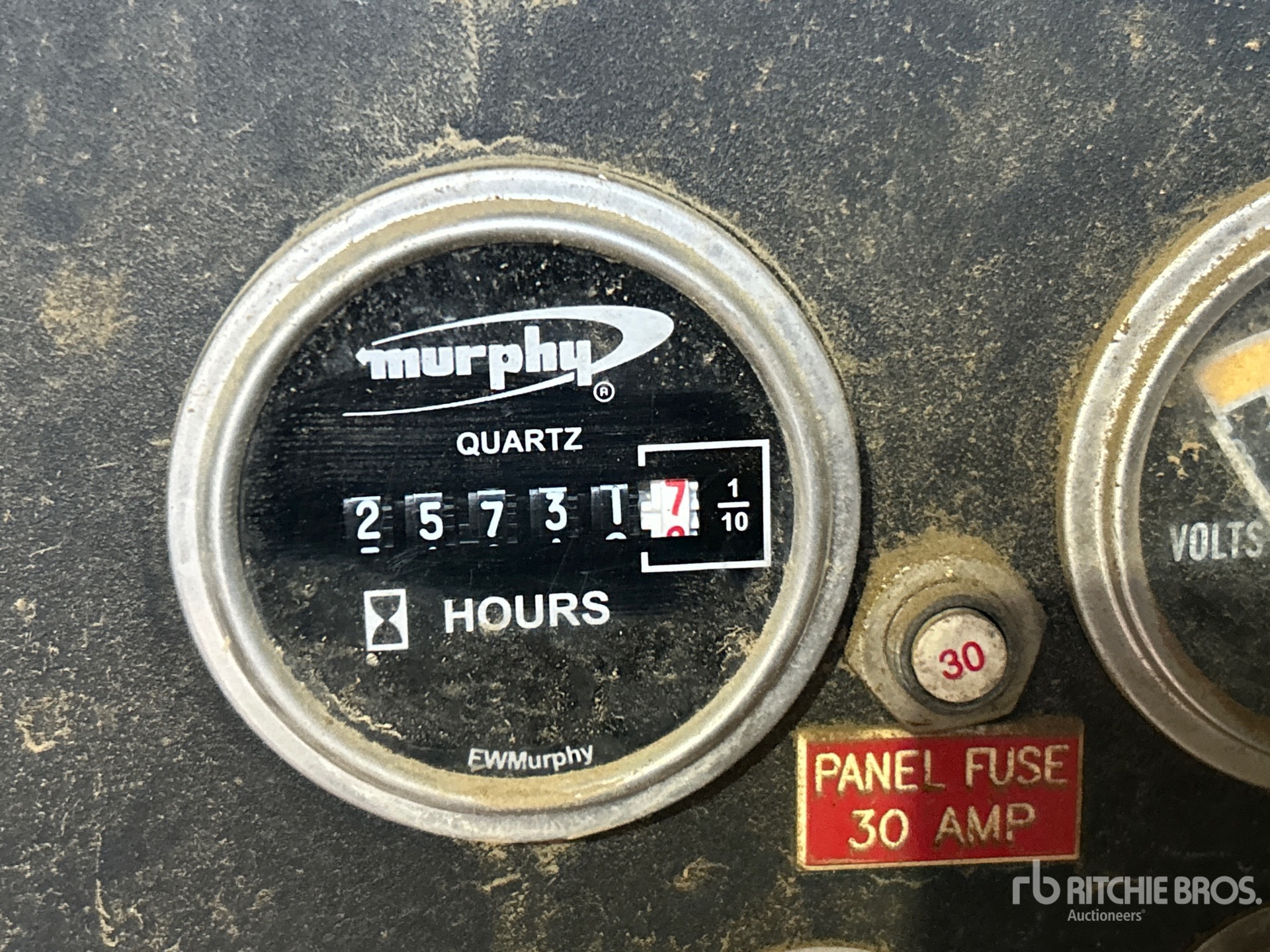 General Appearance with Hour Meter / Odometer