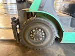 General Appearance - Lift Truck* with Fenders