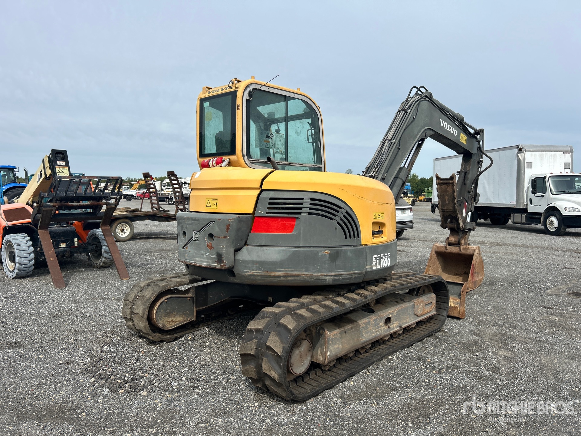 General Appearance with Picture, Right Rear Corner