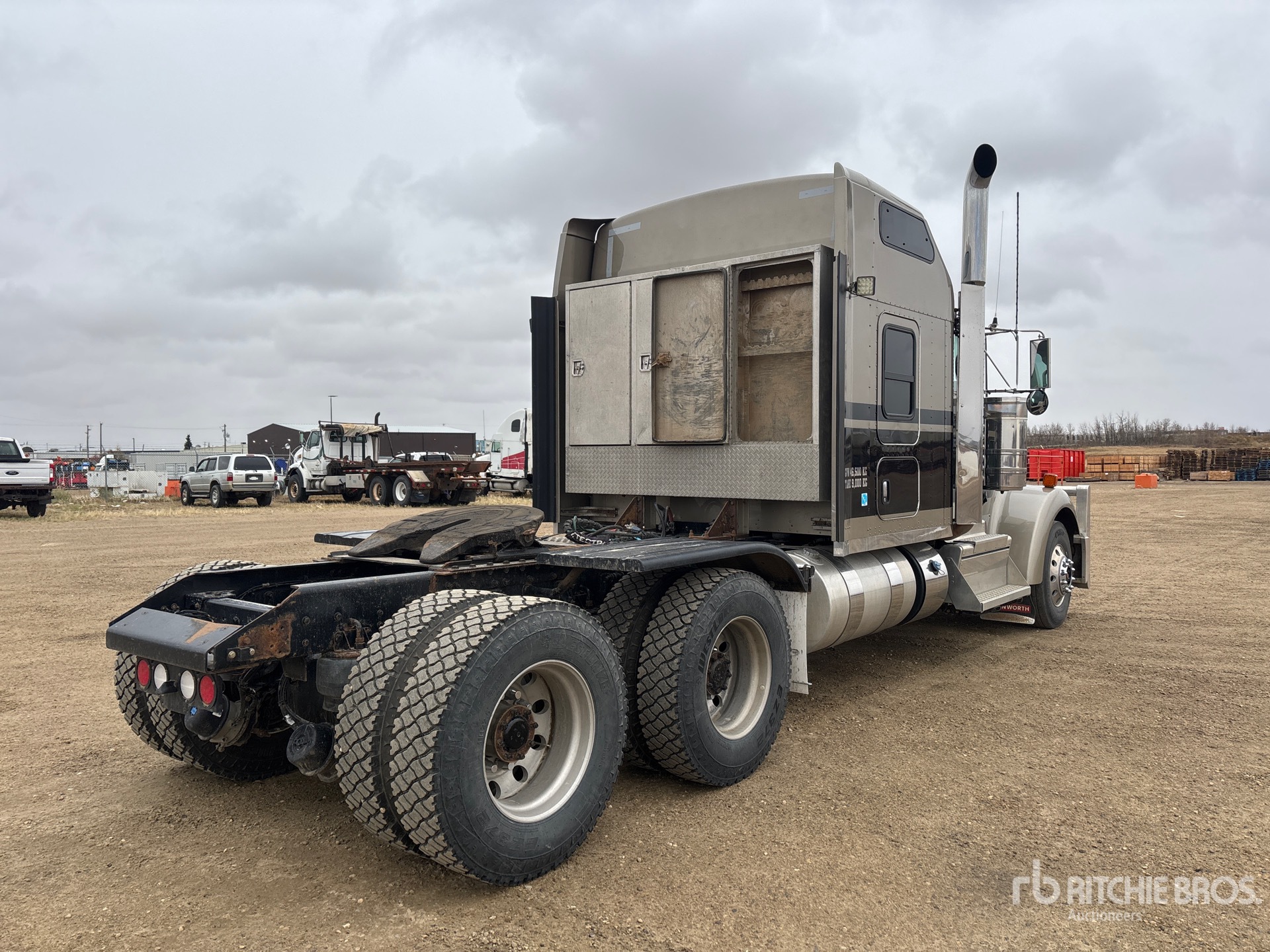 General Appearance with Picture, Right Rear Corner