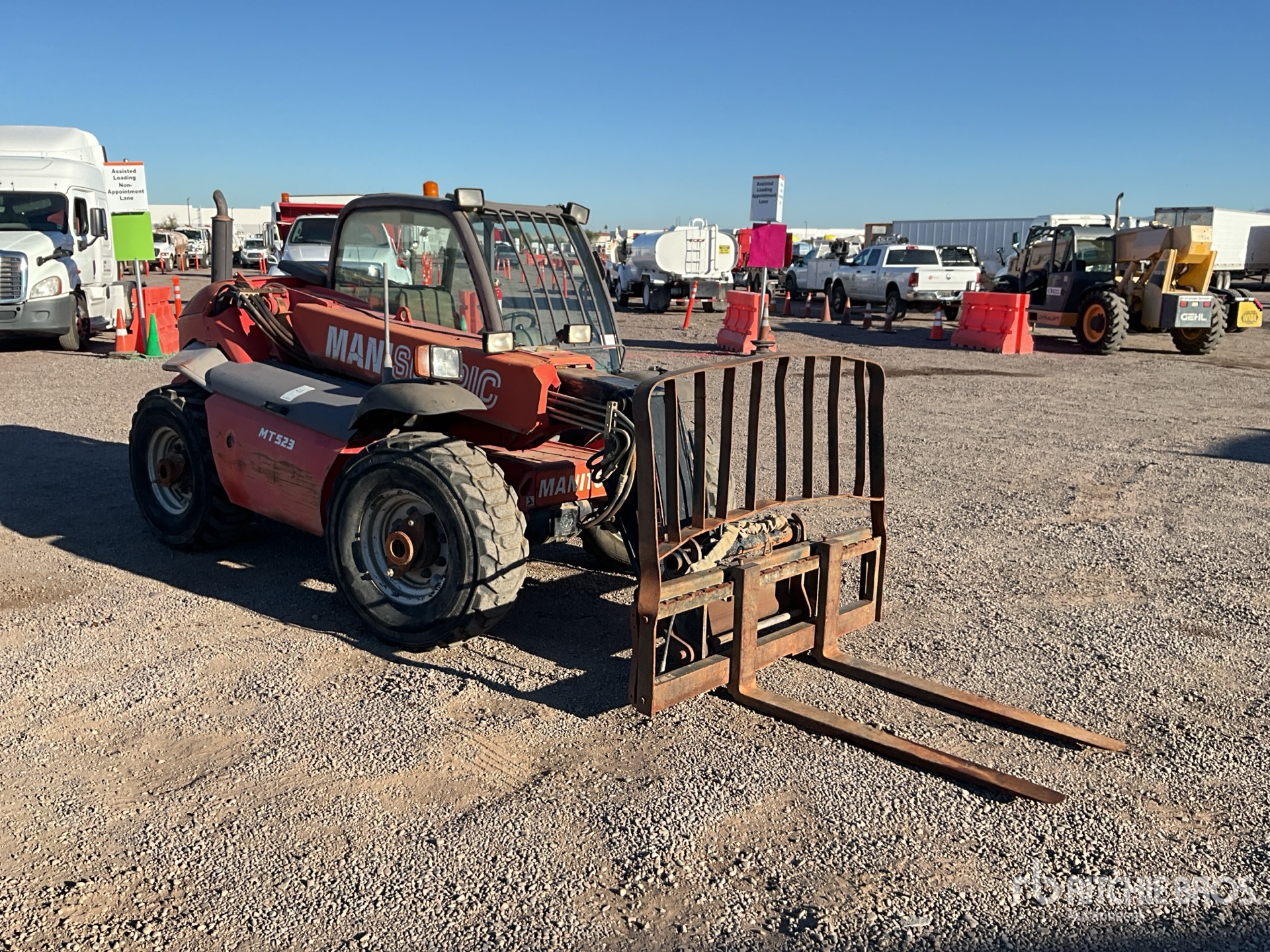 General Appearance with Picture, Right Front Corner